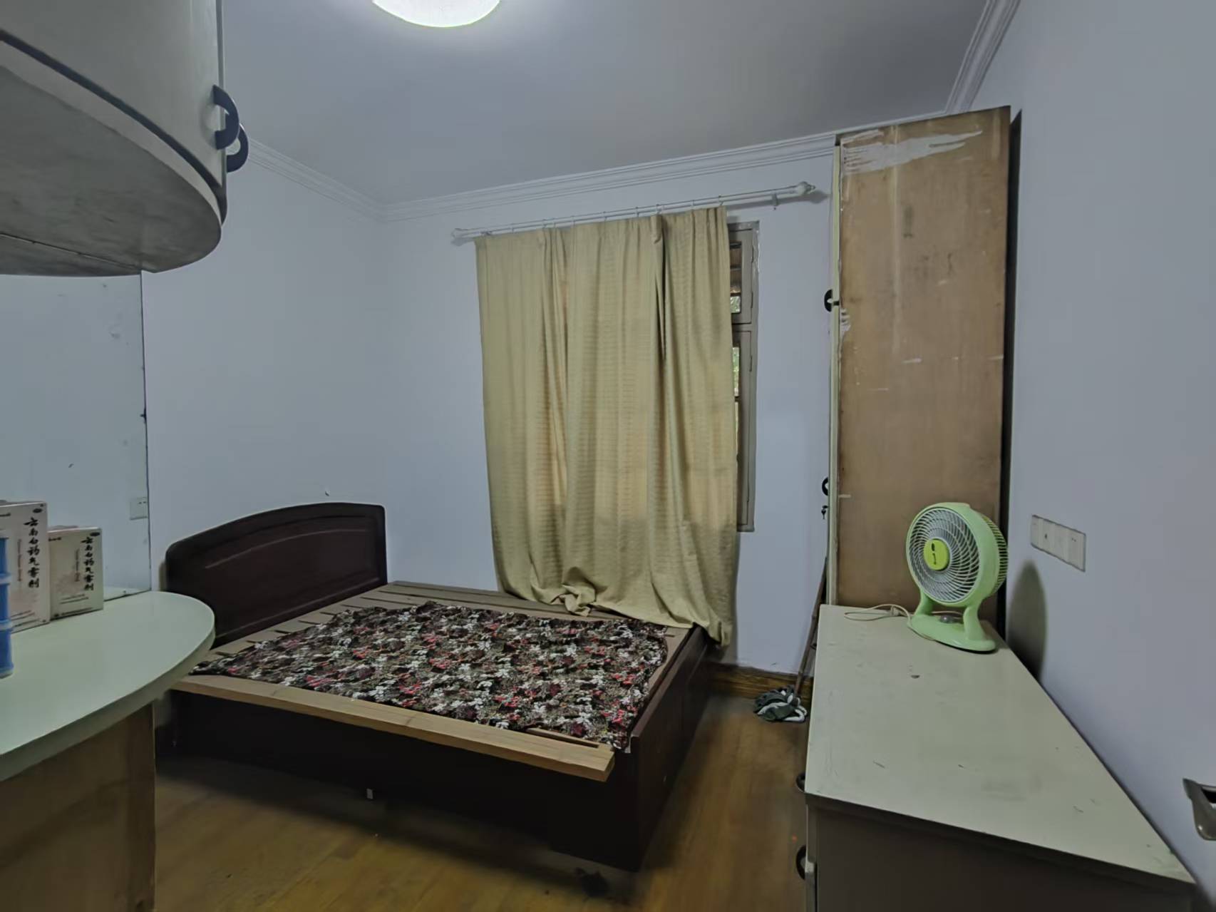 青年路新村 4室2厅1卫 120m&sup2;