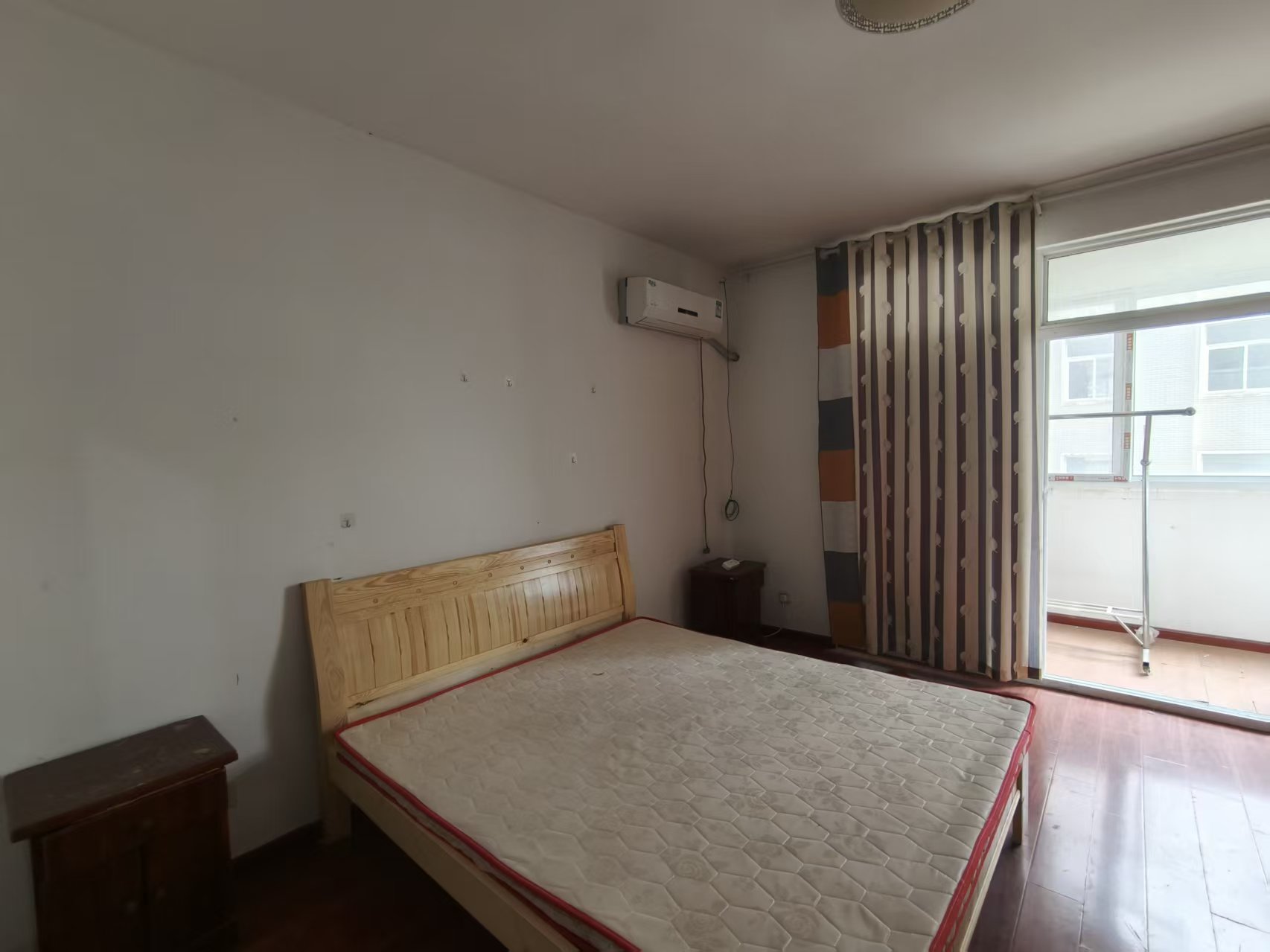 果园南苑 1室1厅1卫 95.00m&sup2;