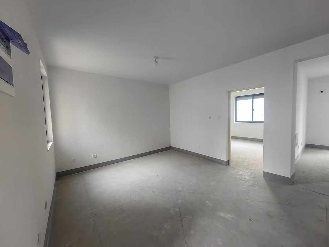 兴石花园 3室1厅1卫 106m²
