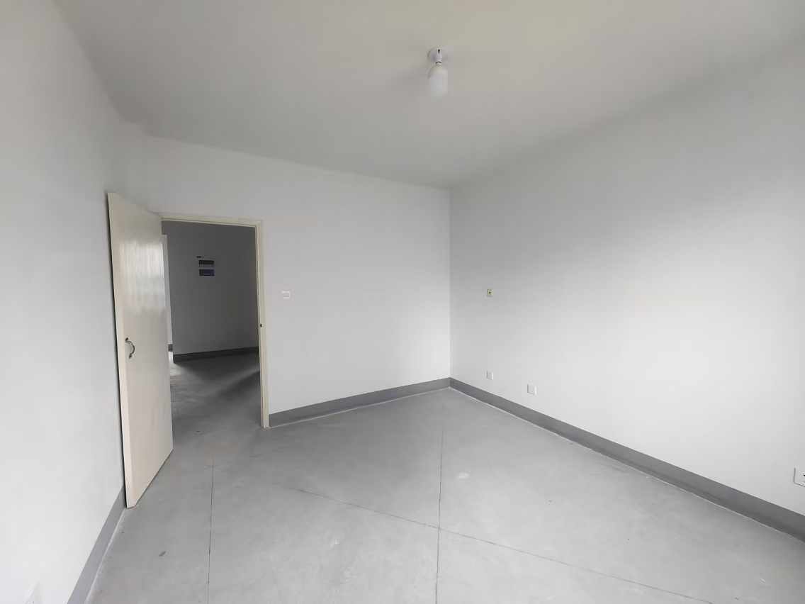 兴石花园 3室2厅1卫 106m&sup2;