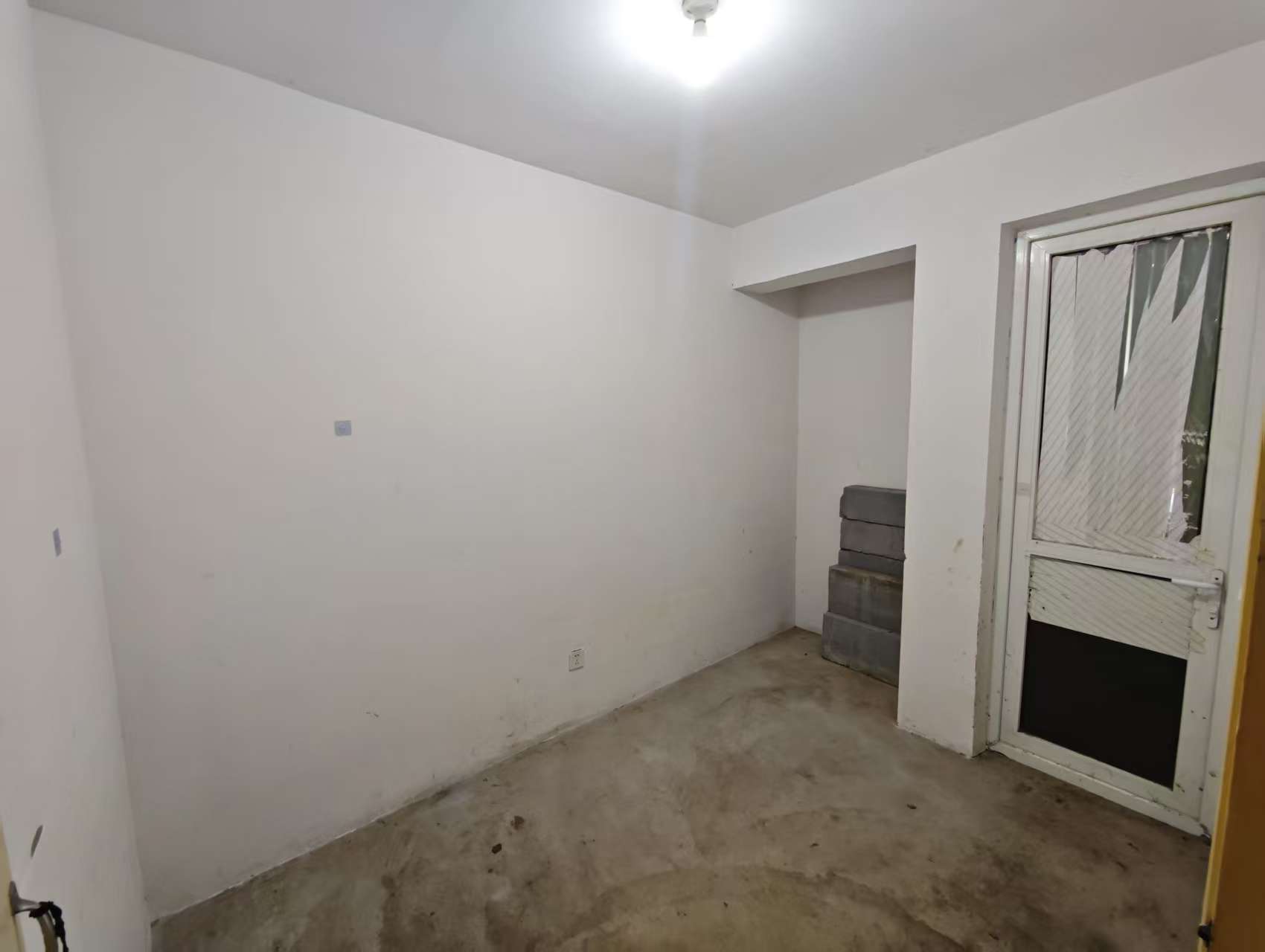 世濠花园 3室2厅1卫 92.50m&sup2;