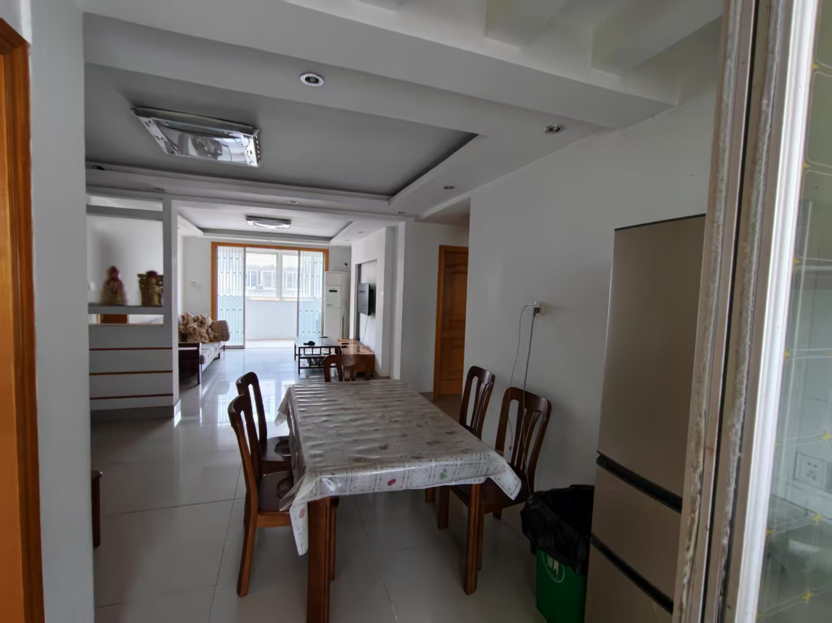 越江新村 3室2厅1卫 120m&sup2;