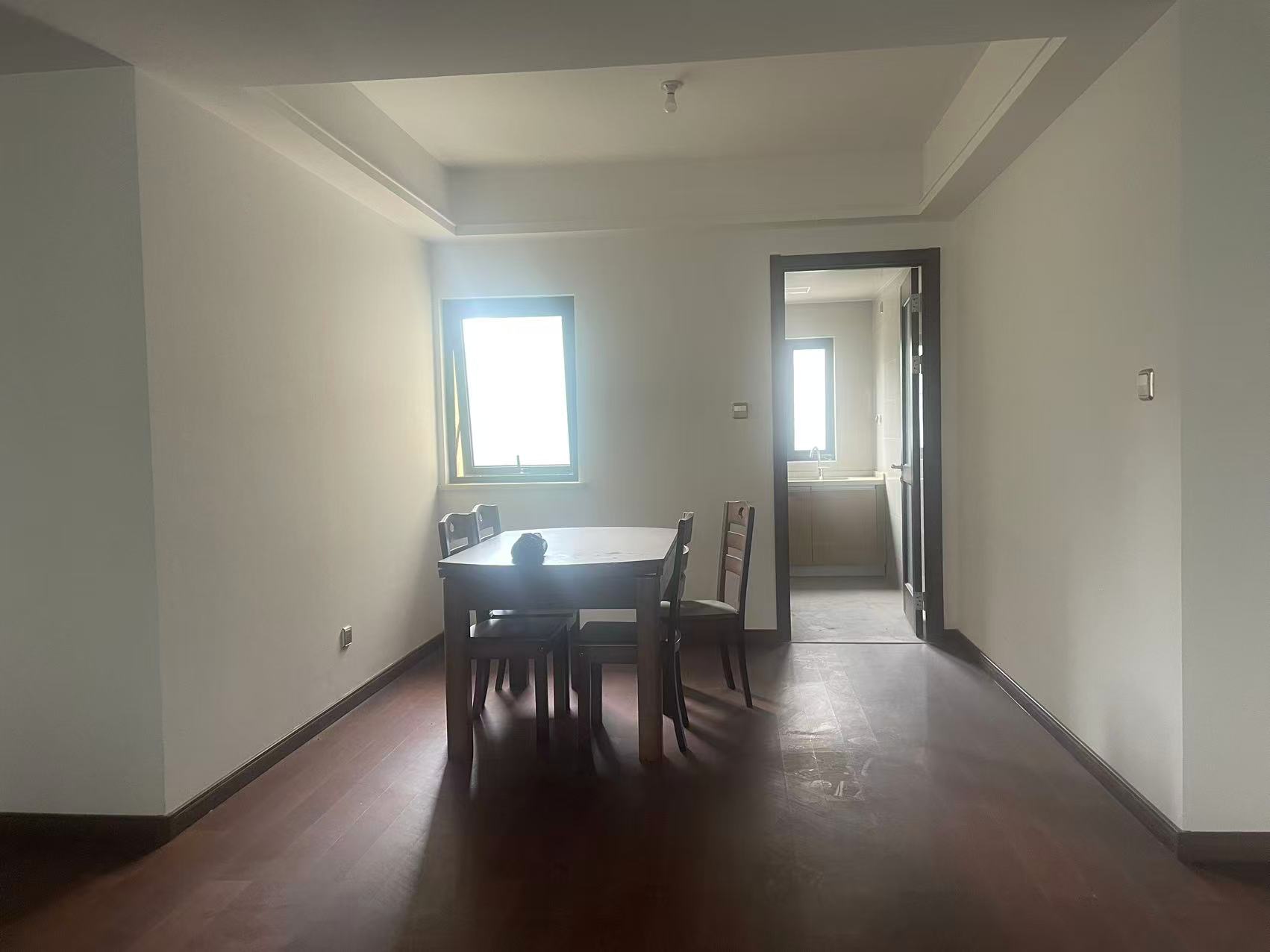 万科城市之光 4室2厅2卫 142m&sup2;