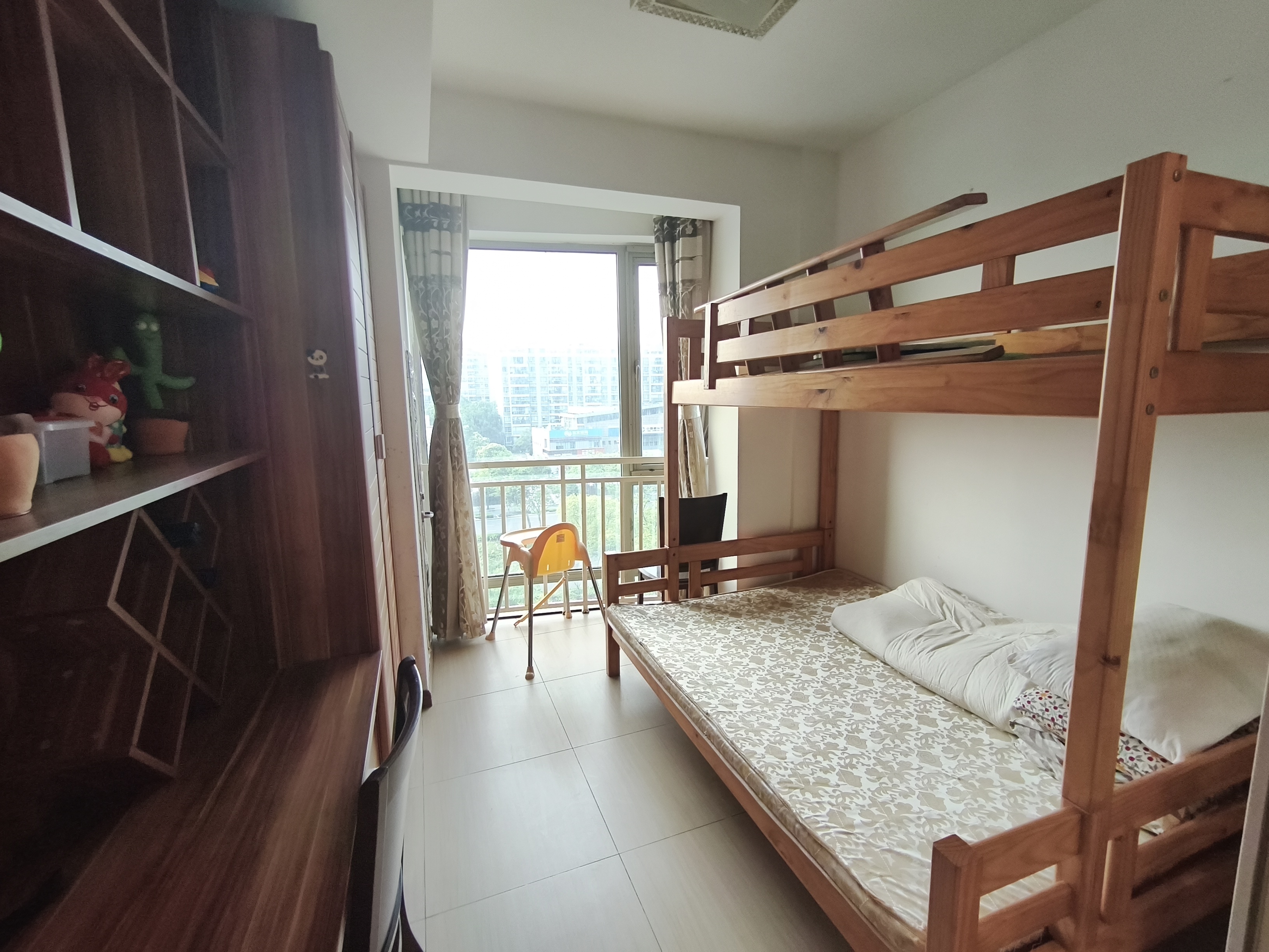 绿城玉兰公寓 3室2厅1卫 122.02m&sup2;