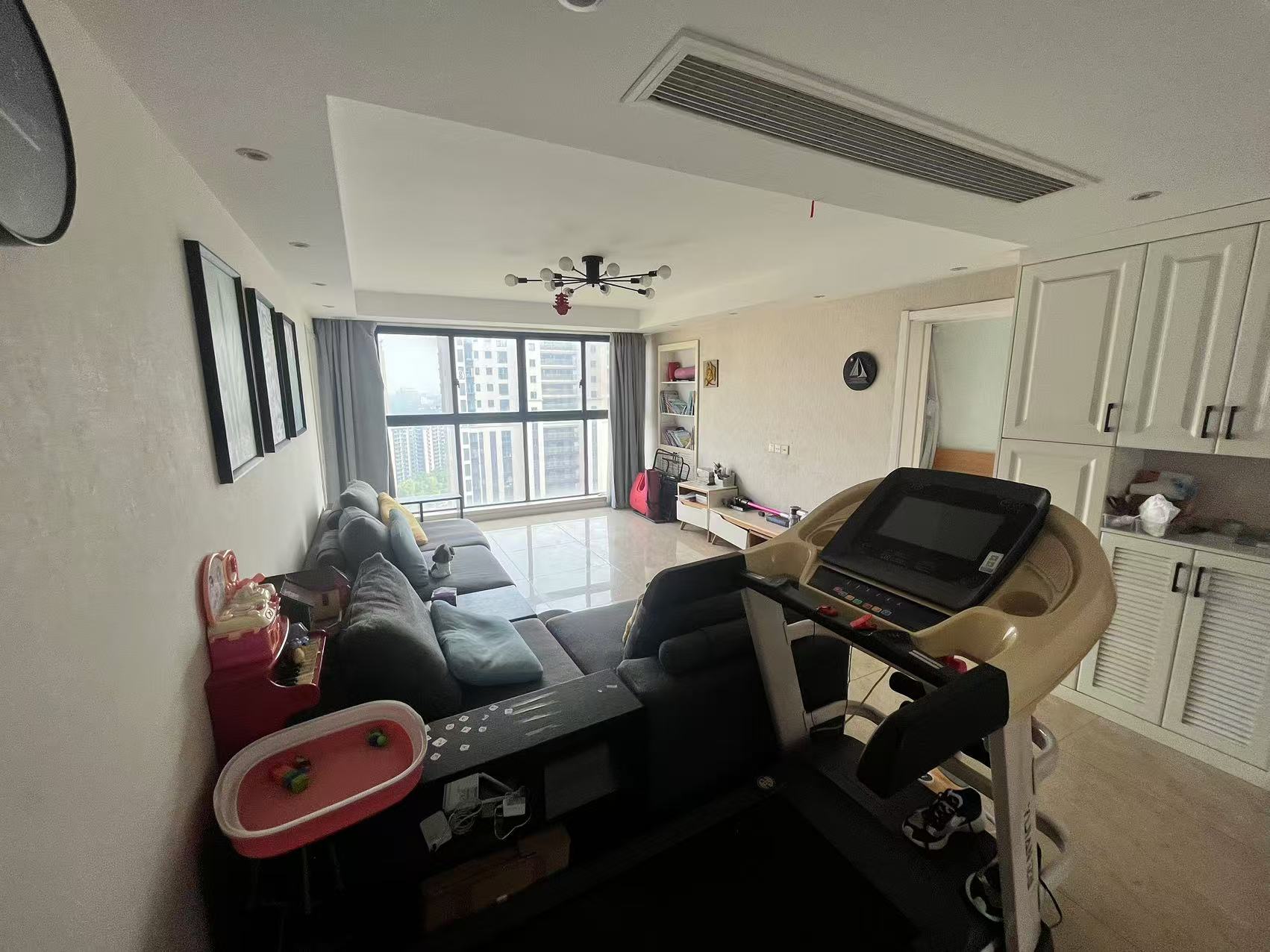 万达华府 4室2厅2卫 142m&sup2;