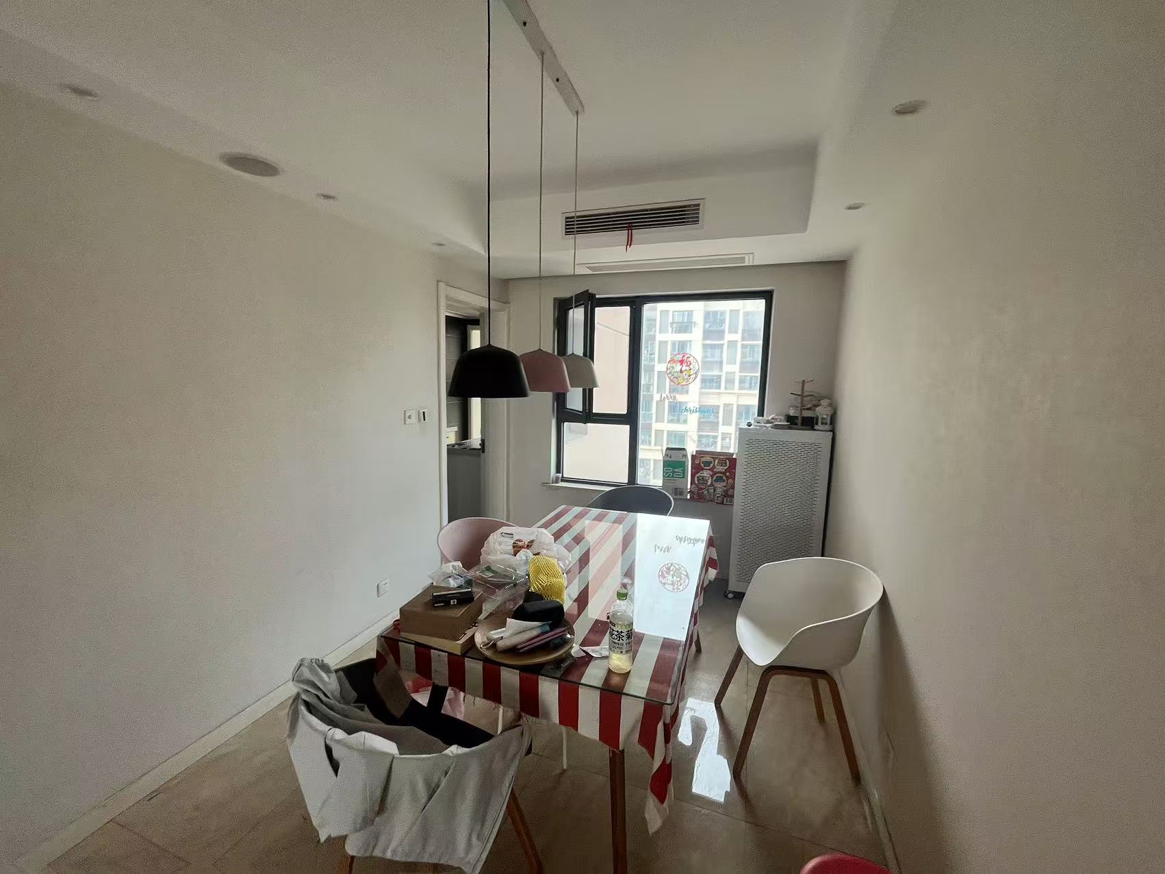 万达华府 4室2厅2卫 142m&sup2;