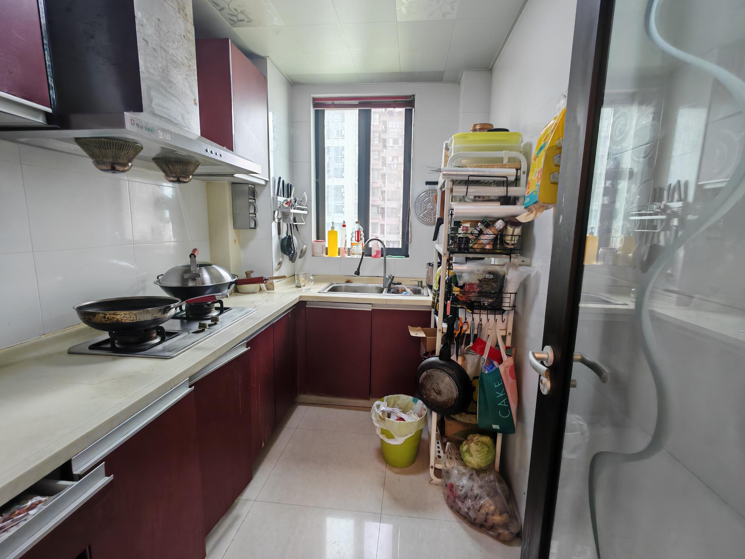万通城 2室1厅1卫 97.5m&sup2;