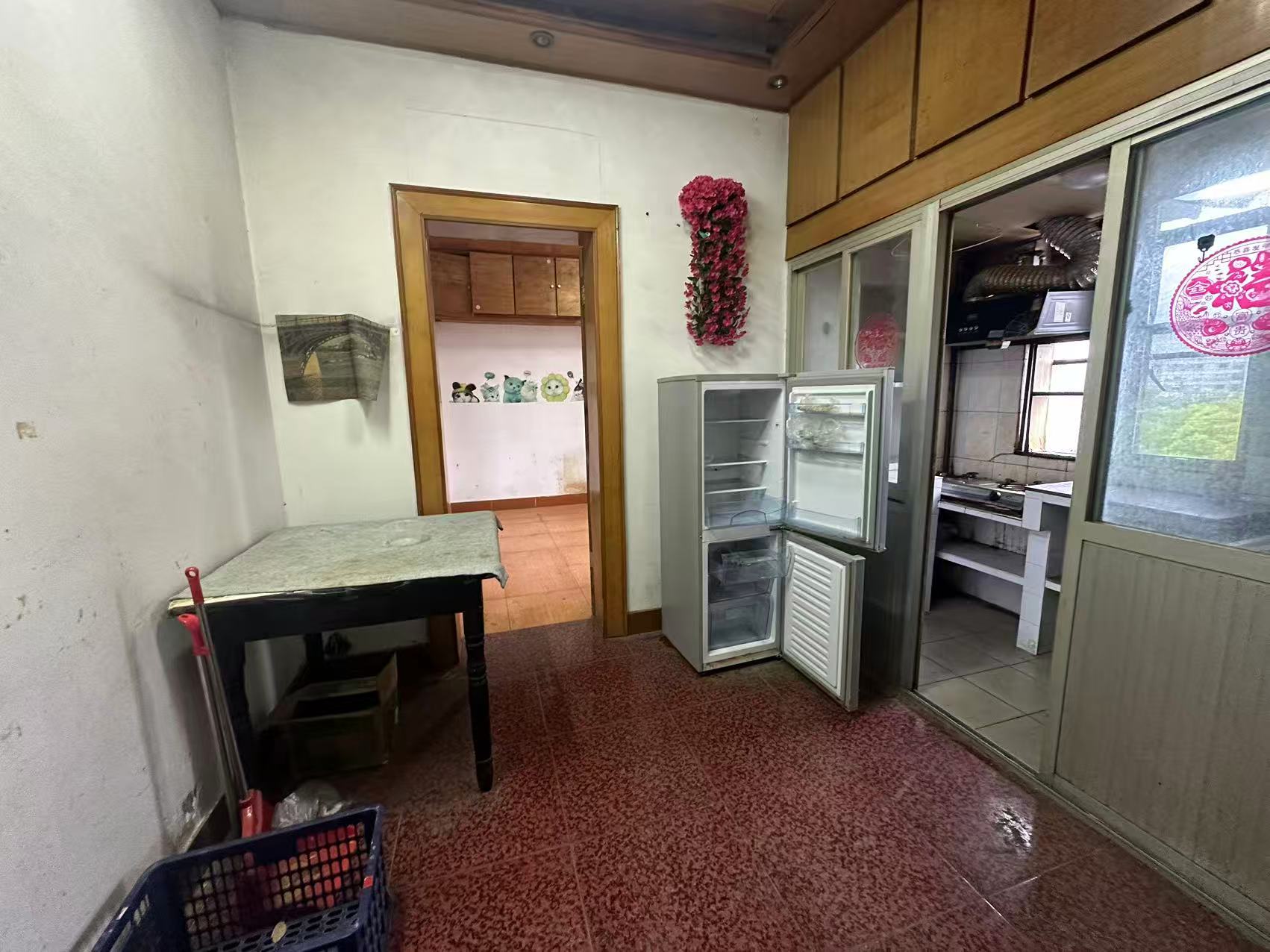 虹桥新村(朝霞路) 1室2厅1卫 55.24m&sup2;