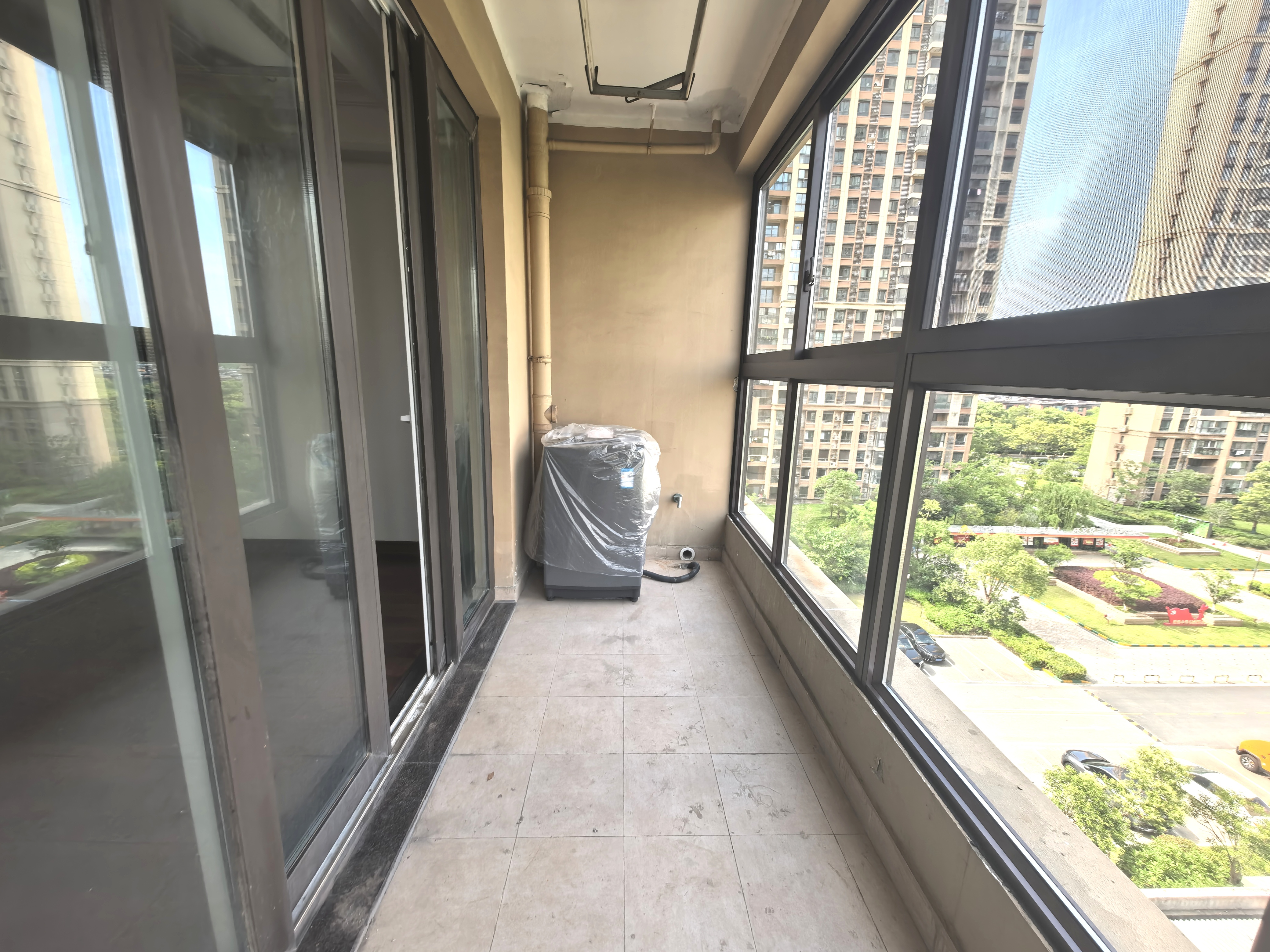 中海碧林湾 4室2厅2卫 128.42m&sup2;