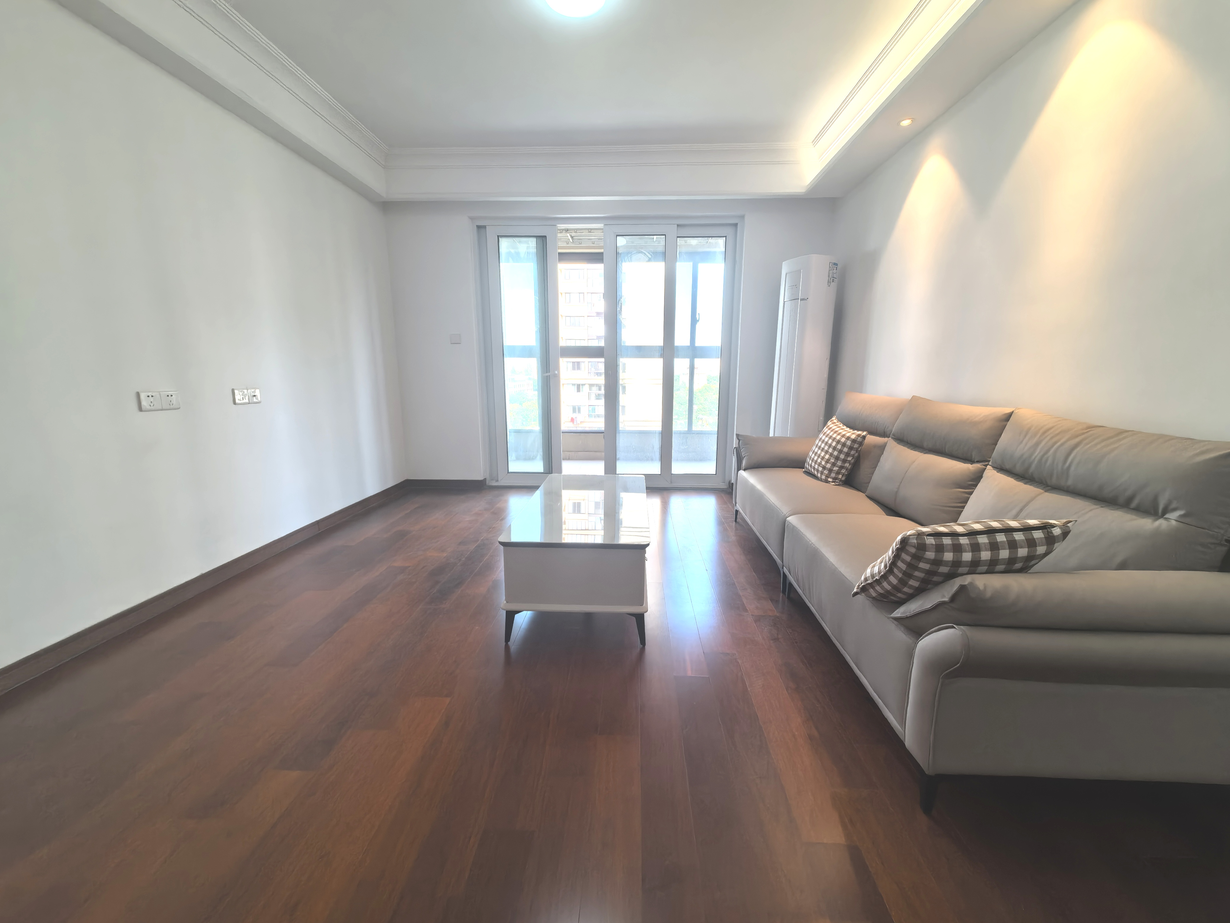中海碧林湾 4室2厅2卫 128.42m&sup2;