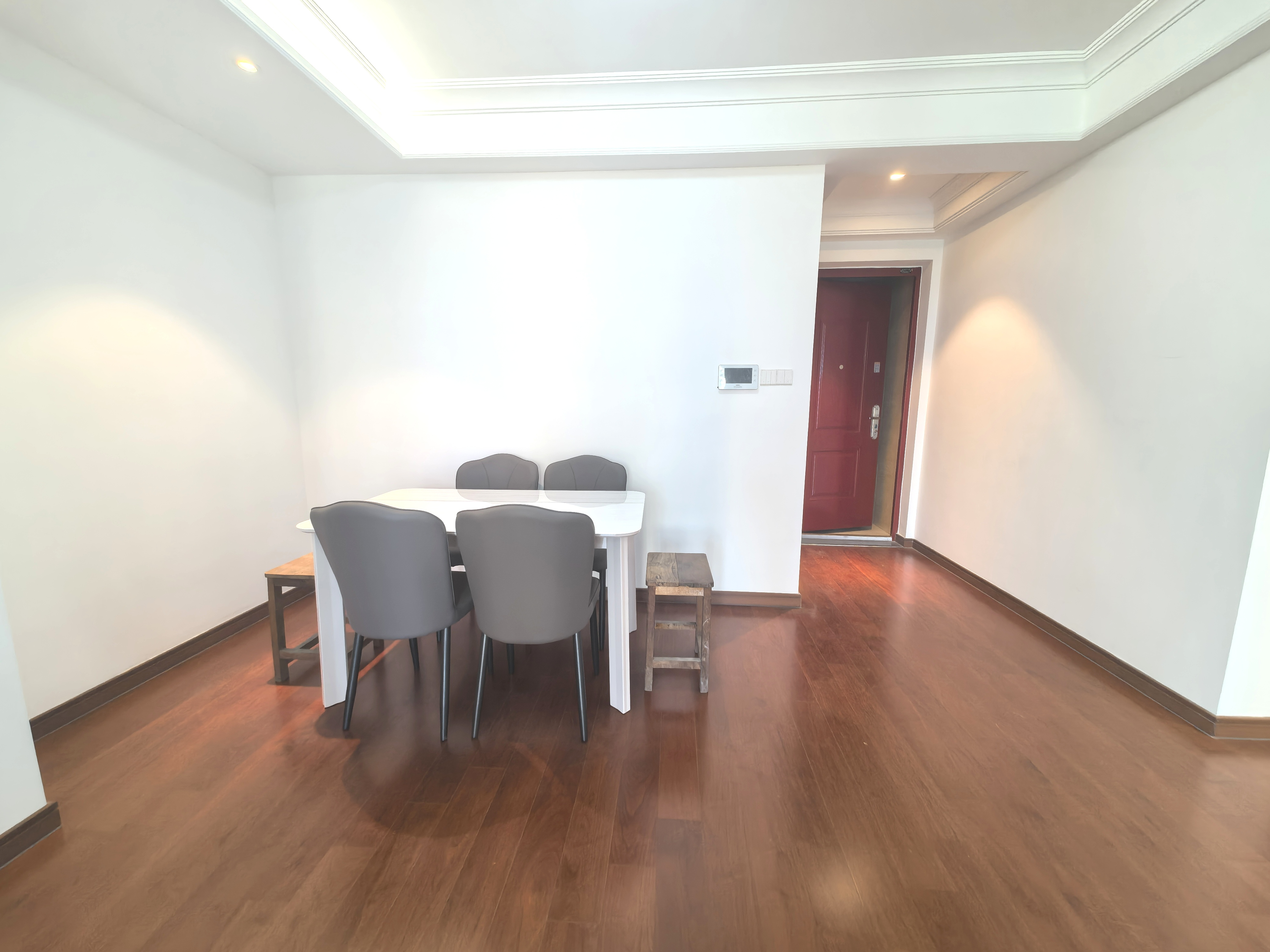 中海碧林湾 4室2厅2卫 128.42m²