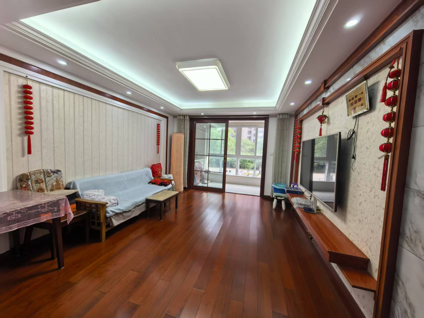 三里墩花苑三期 2室2厅1卫 98m&sup2;
