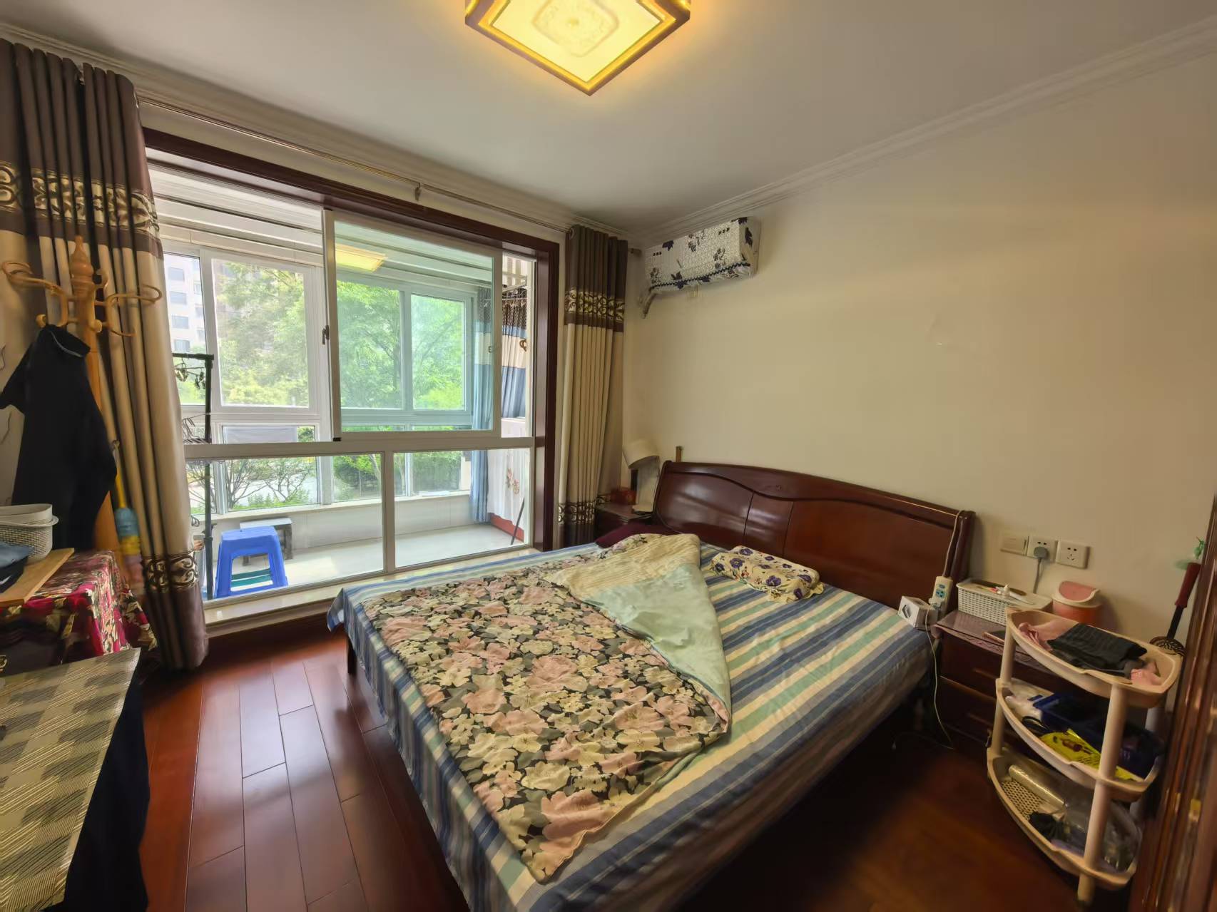三里墩花苑三期 2室2厅1卫 98m&sup2;