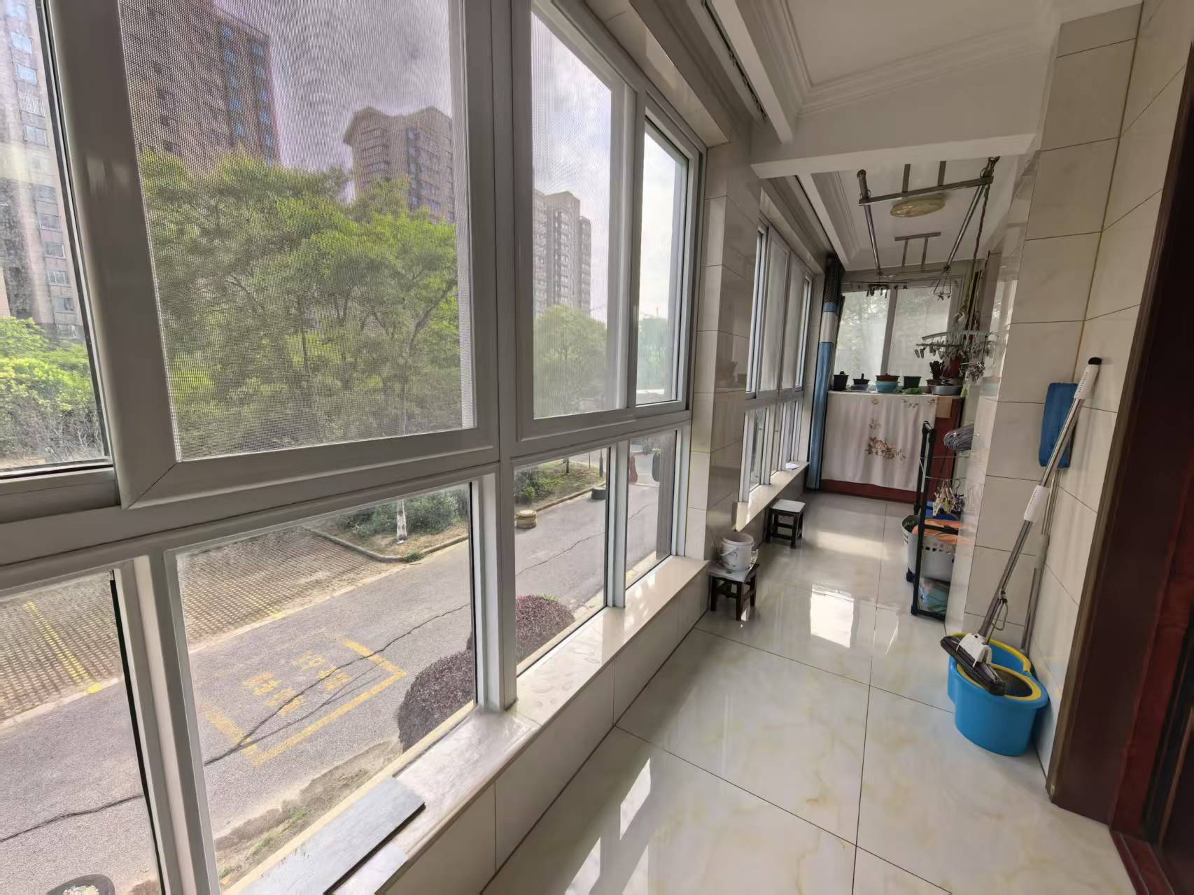 三里墩花苑三期 2室2厅1卫 98m²