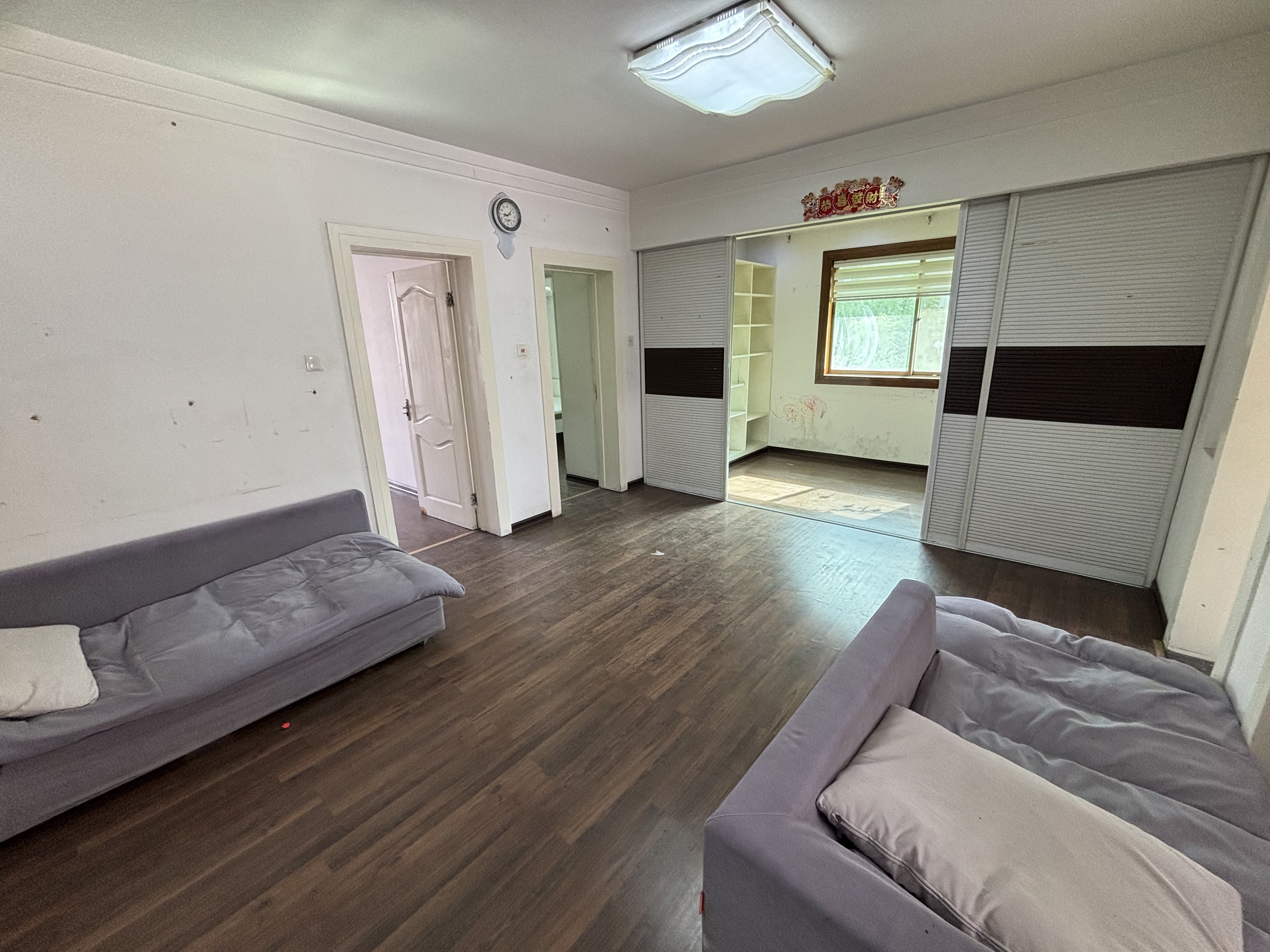 百花军宅苑 3室2厅1卫 98m²