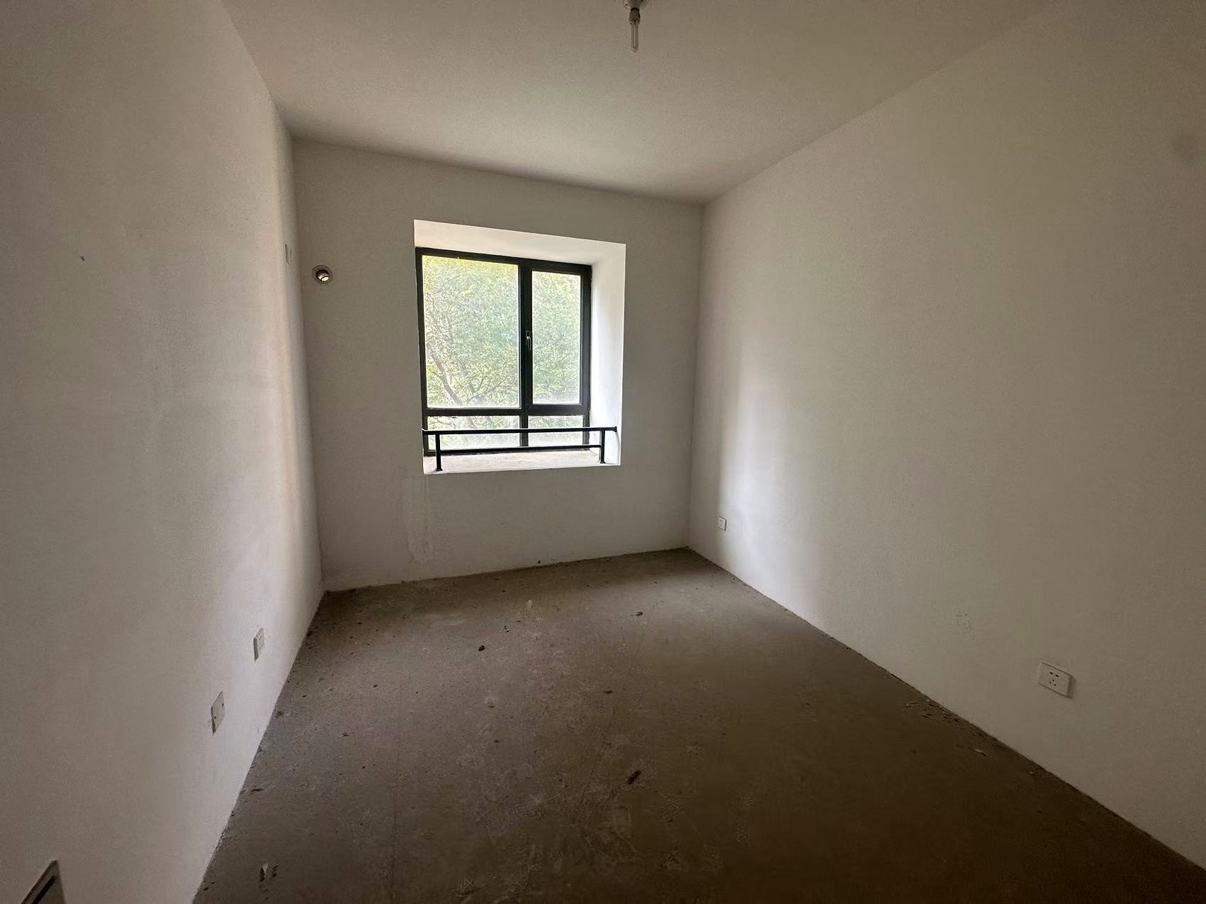 德诚&middot;翰景园 3室2厅1卫 97.9m&sup2;