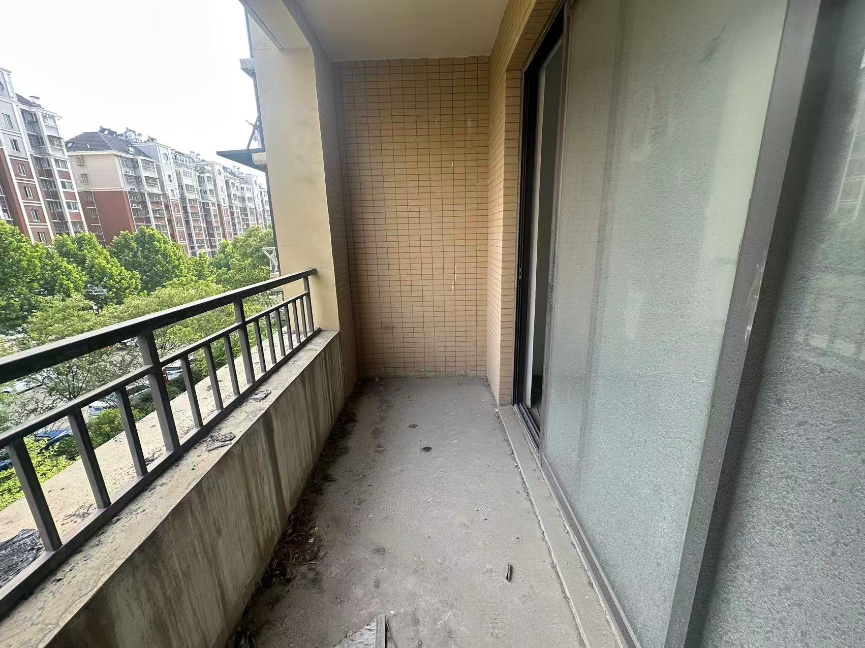 德诚&middot;翰景园 3室2厅1卫 97.9m&sup2;