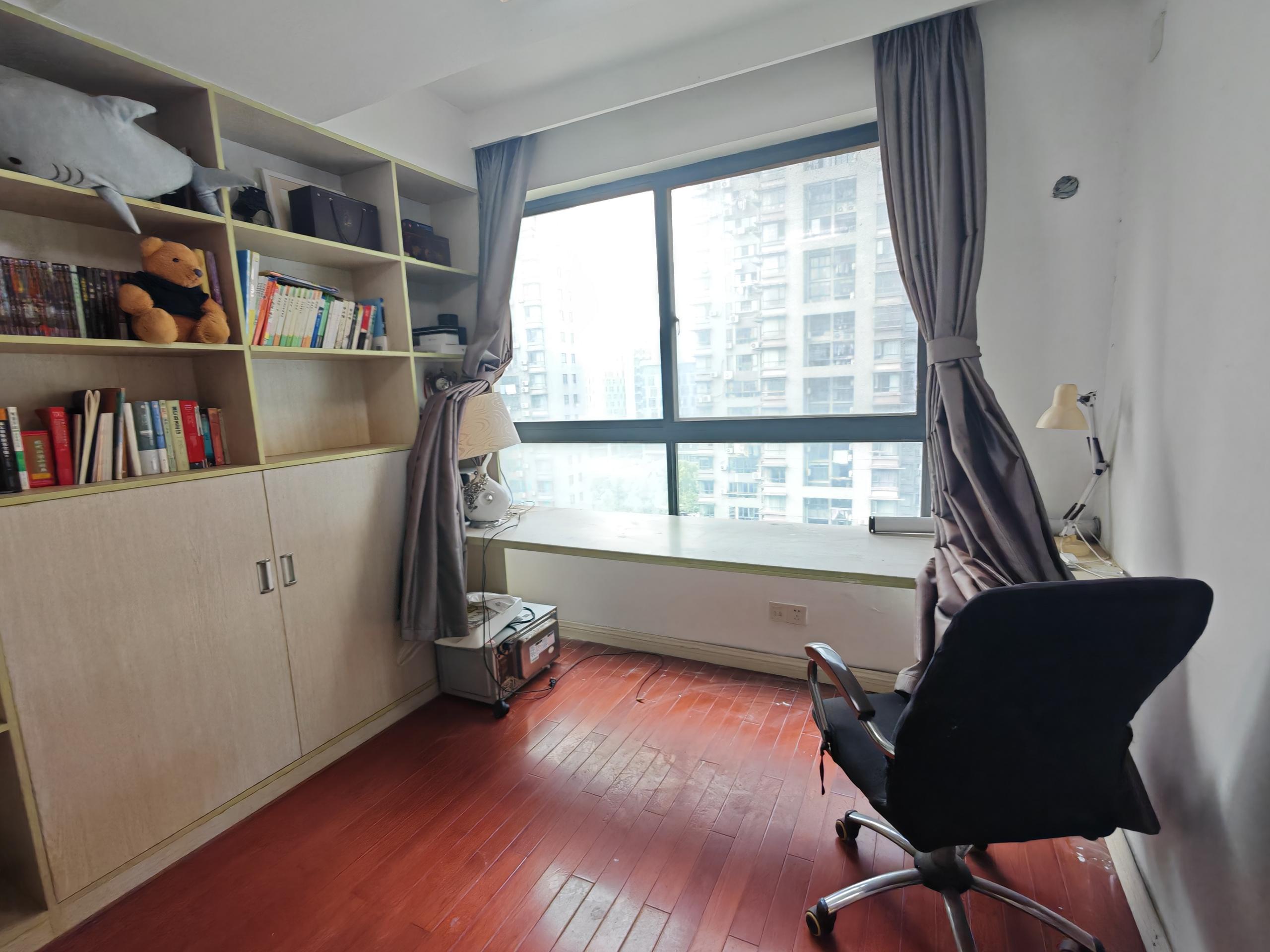 万通城 2室2厅1卫 98.16m&sup2;