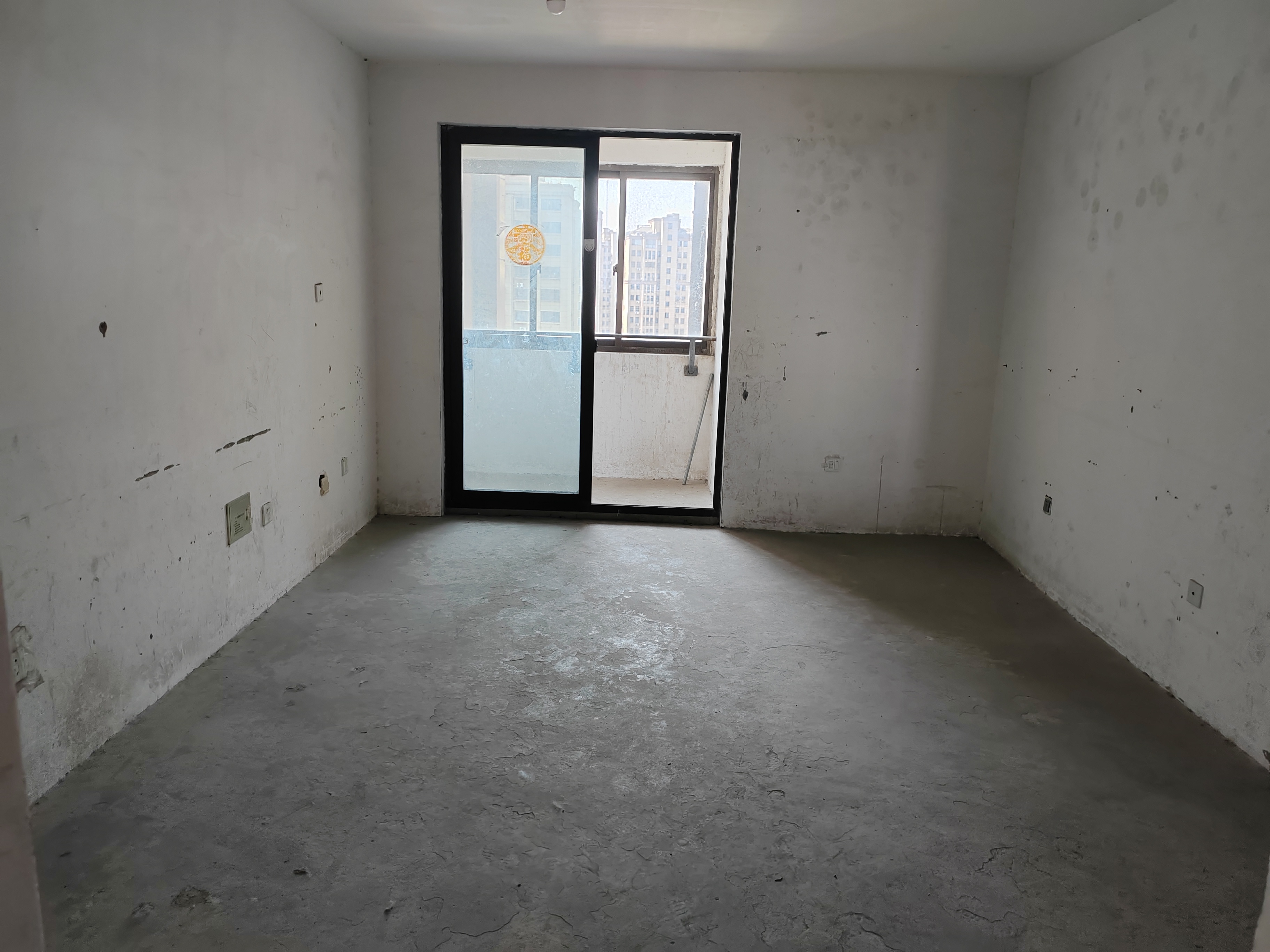 世家花园 2室1厅1卫 88m&sup2;