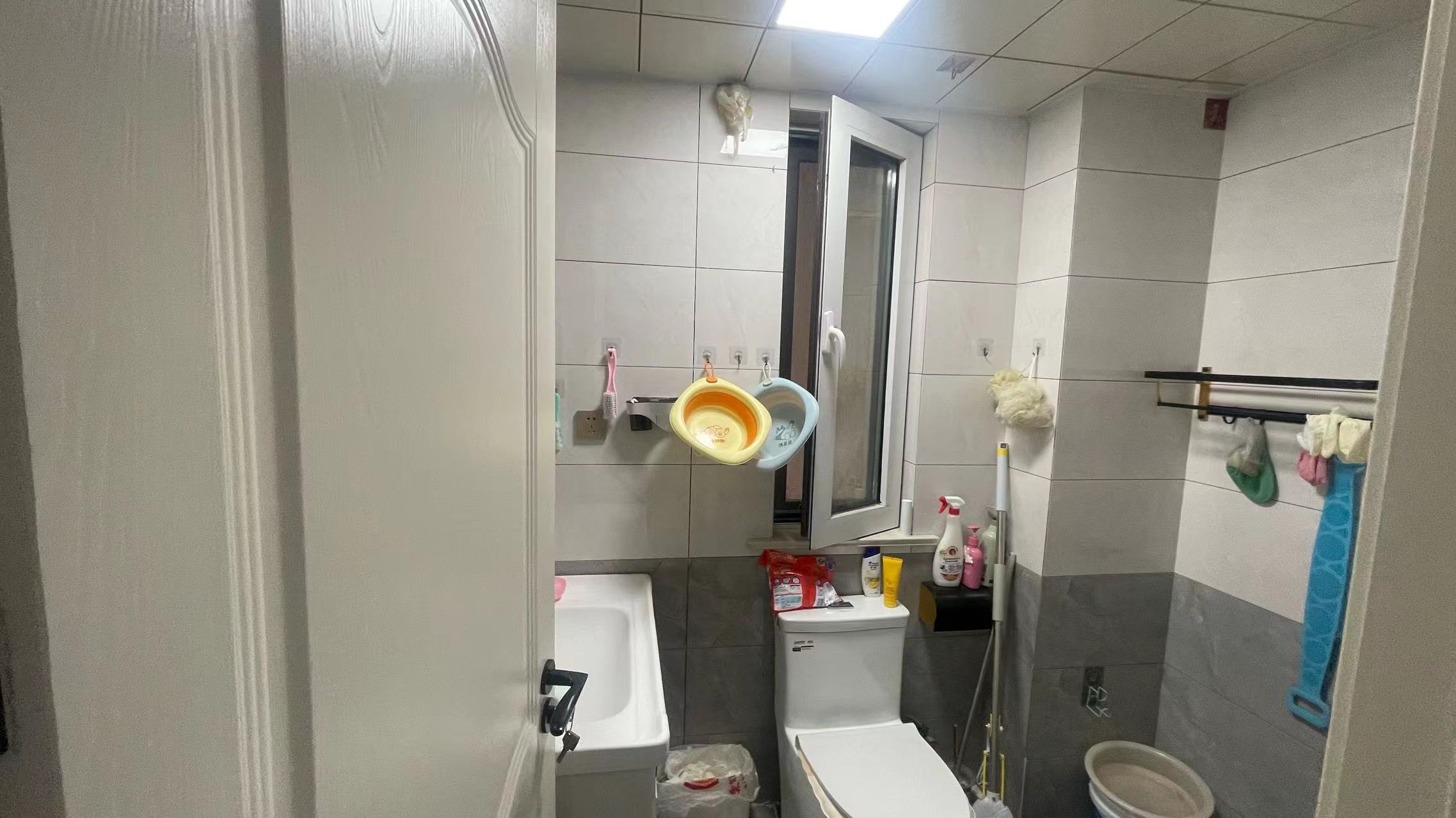 中海碧林湾 3室1厅2卫 108.80m&sup2;