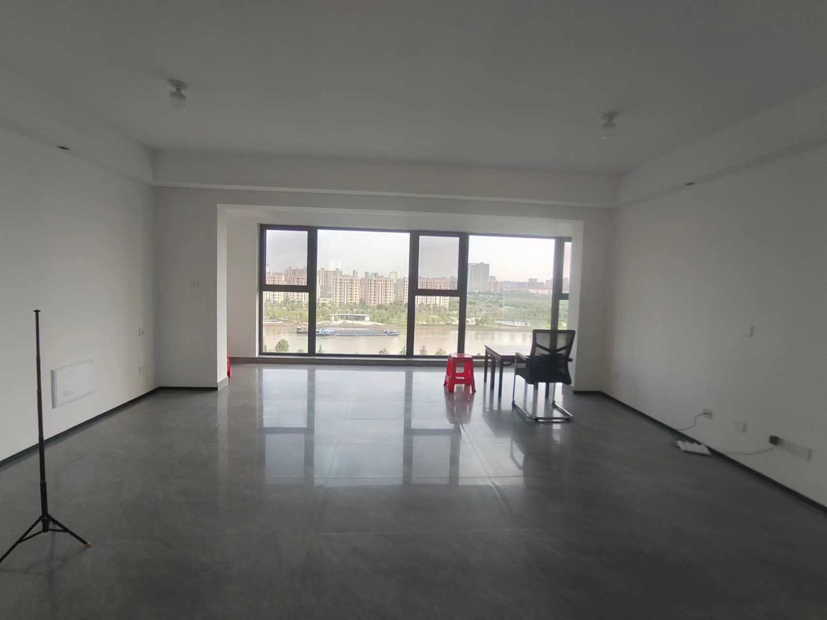 中铁壹号院 4室2厅3卫 170m&sup2;
