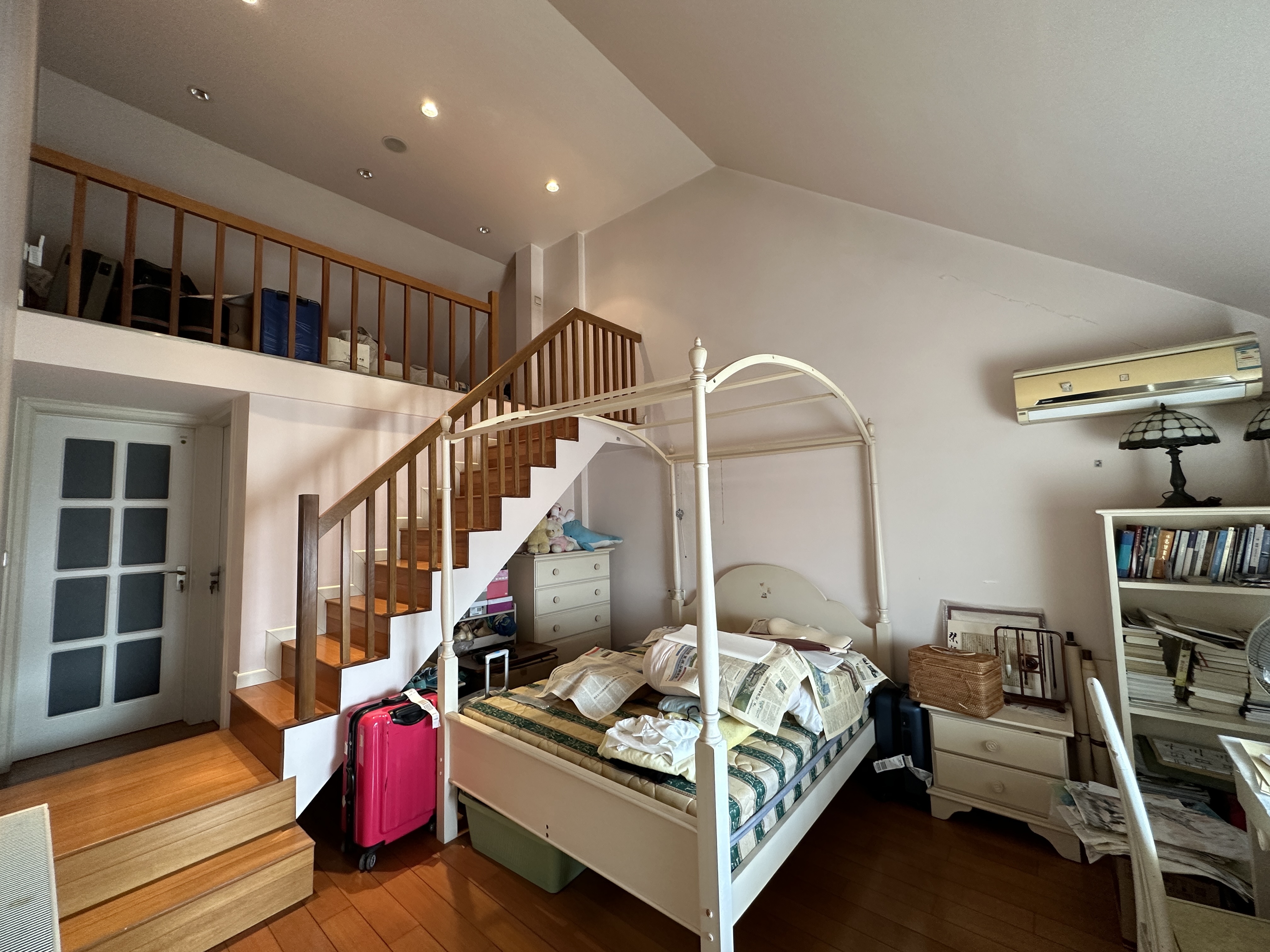 新海通锦绣苑 4室2厅3卫 233.17m&sup2;