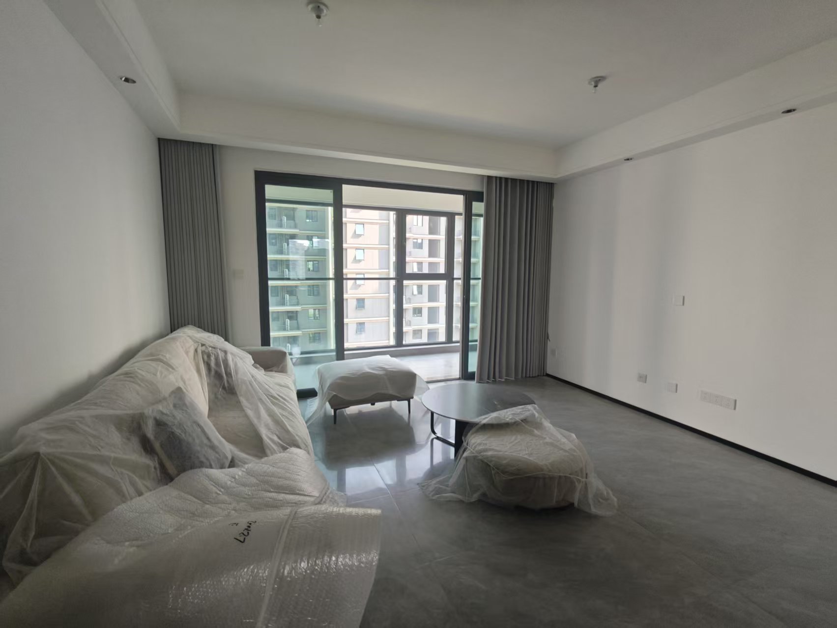 中铁壹号院 4室2厅2卫 143m²