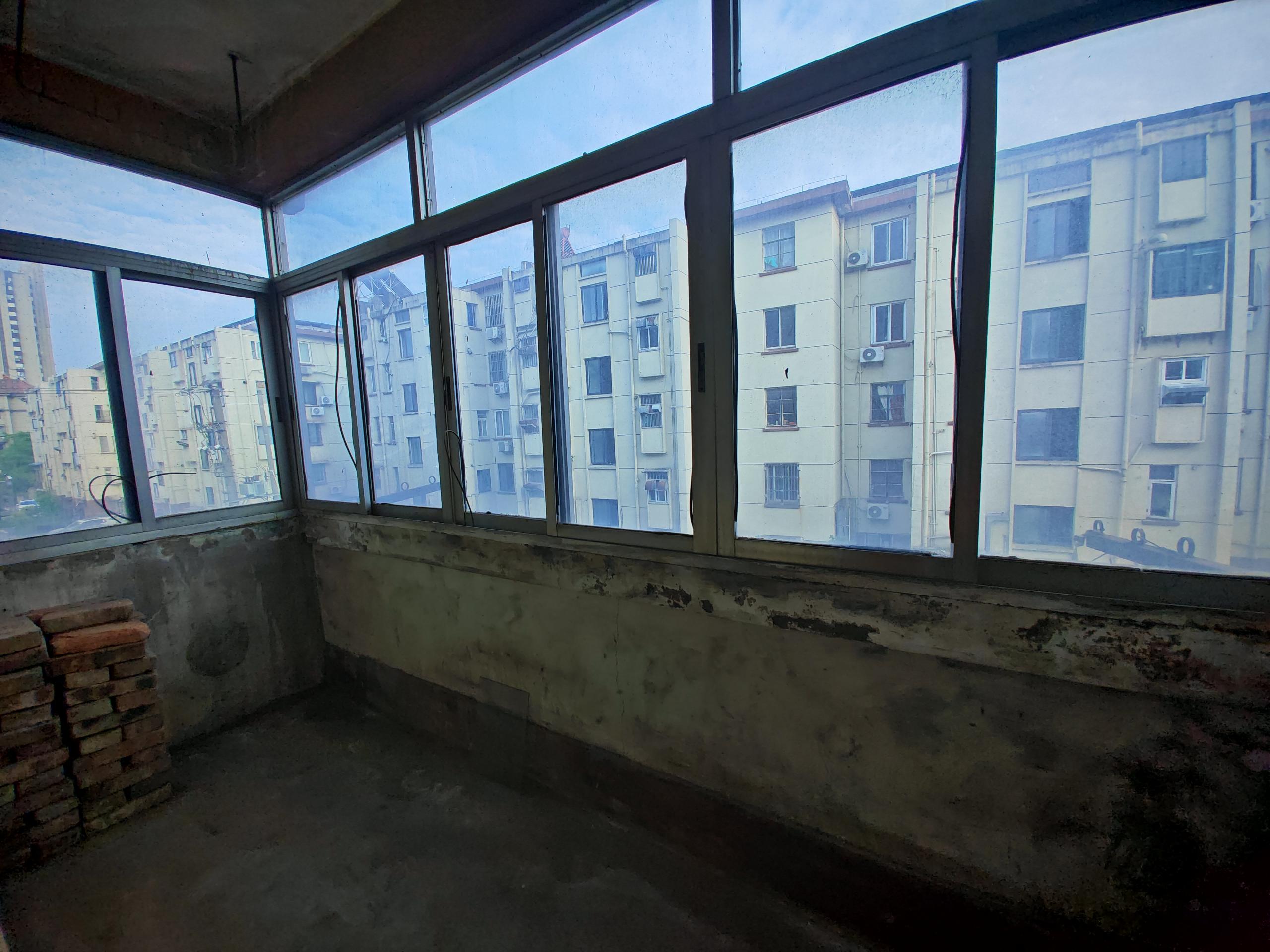 新桥新村 3室1厅1卫 73.86m&sup2;