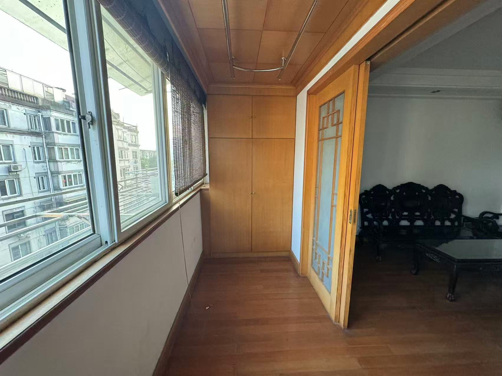千禧园 3室2厅2卫 129.37m&sup2;