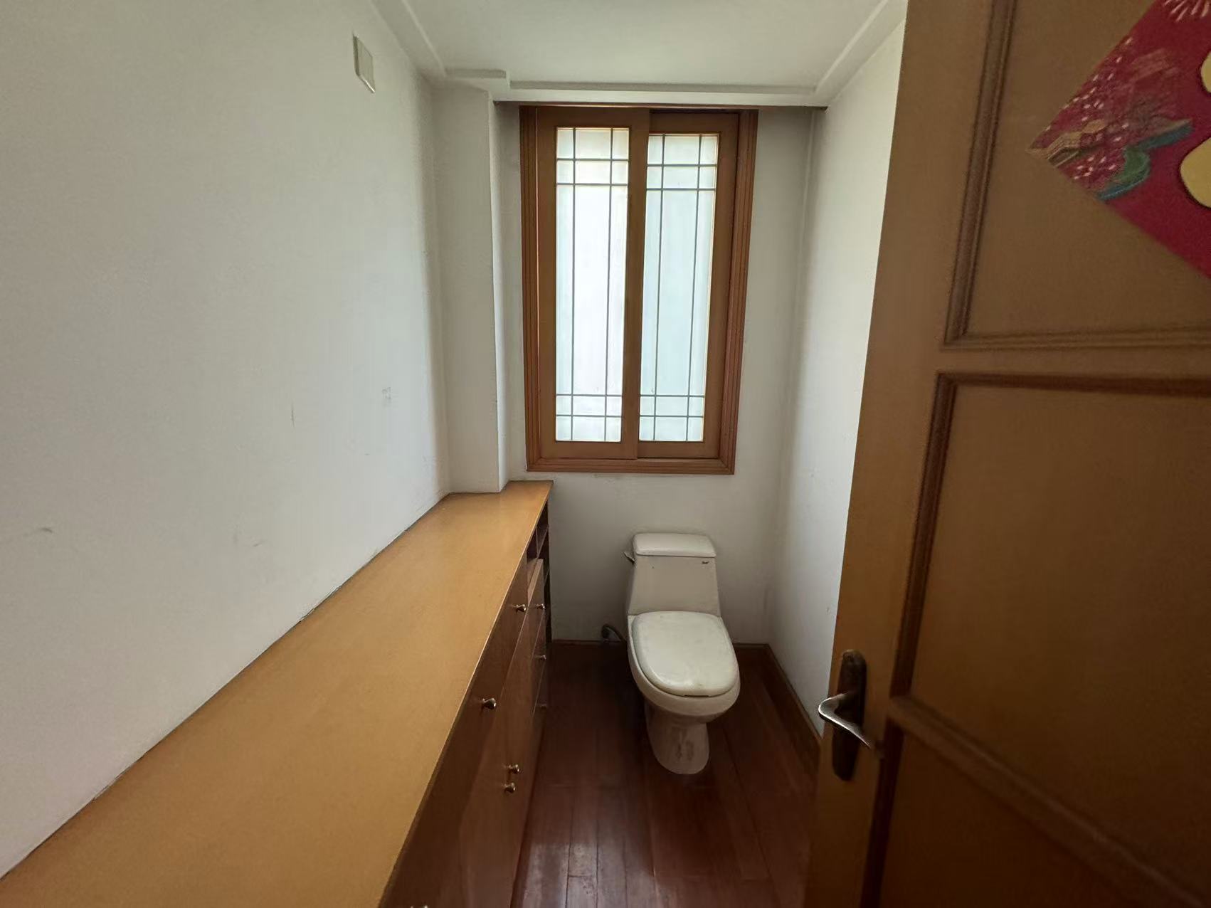 千禧园 3室2厅2卫 129.37m&sup2;