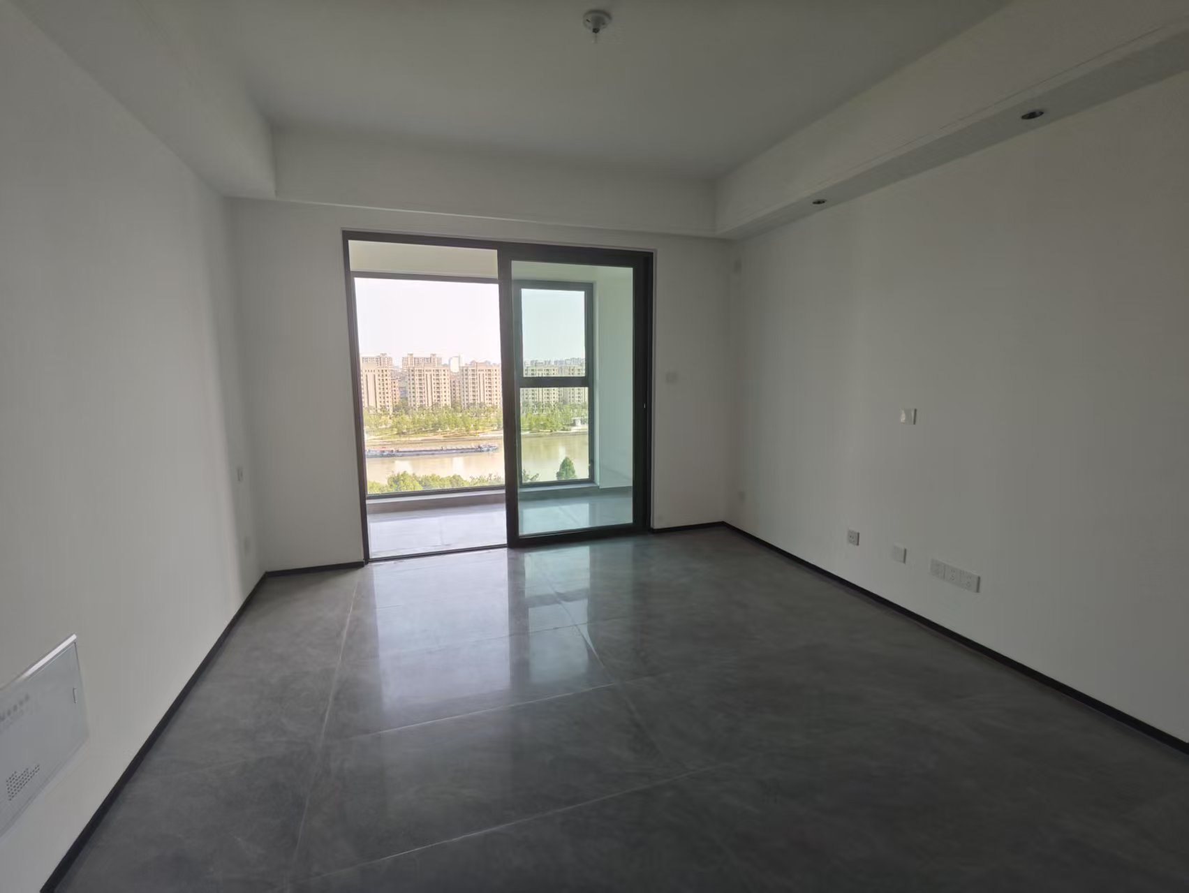 中铁壹号院 3室2厅2卫 112m&sup2;