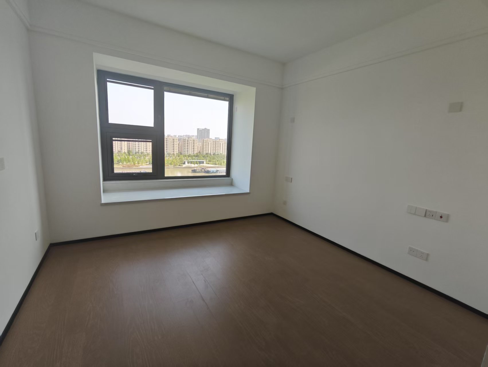 中铁壹号院 3室2厅2卫 112m&sup2;