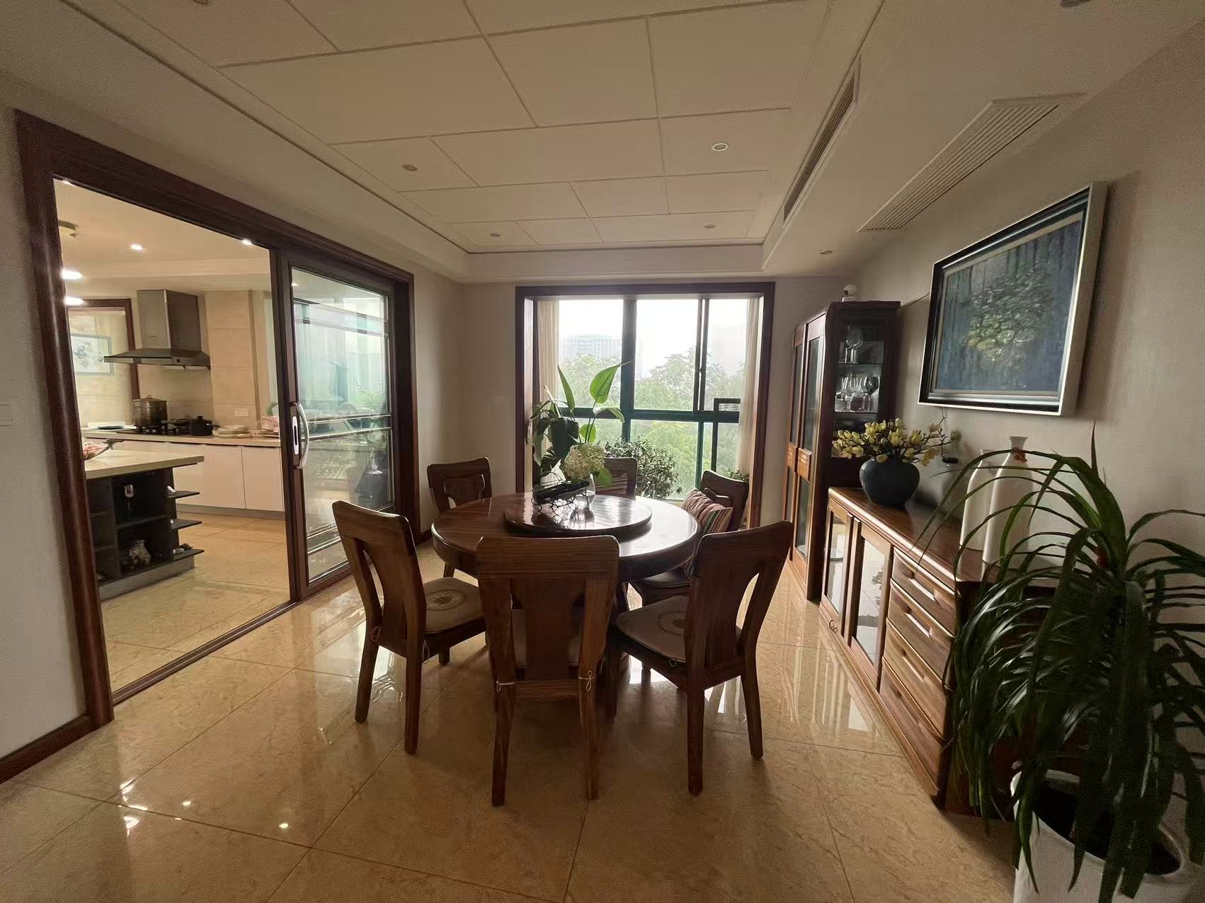 江海皇都私家花园 4室2厅2卫 248m&sup2;