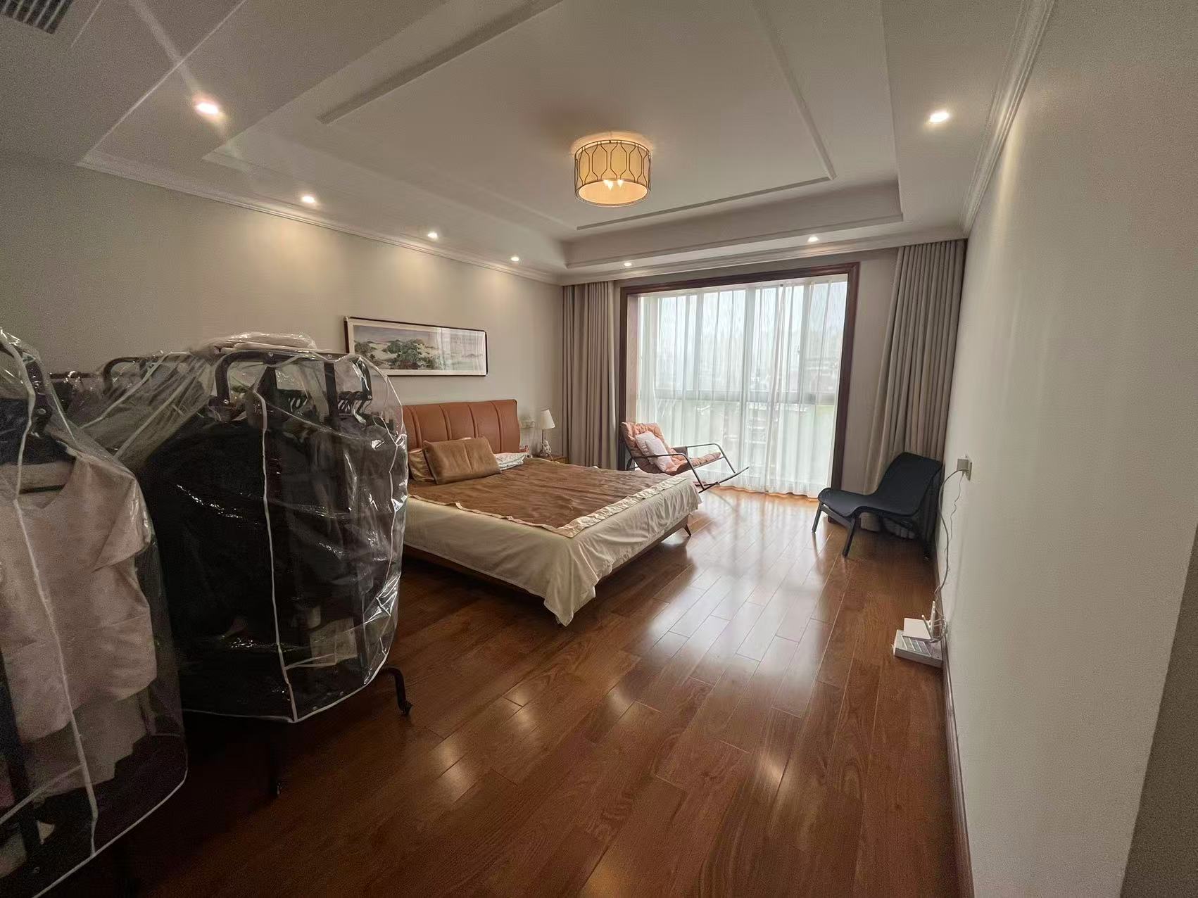 江海皇都私家花园 4室2厅2卫 248m&sup2;