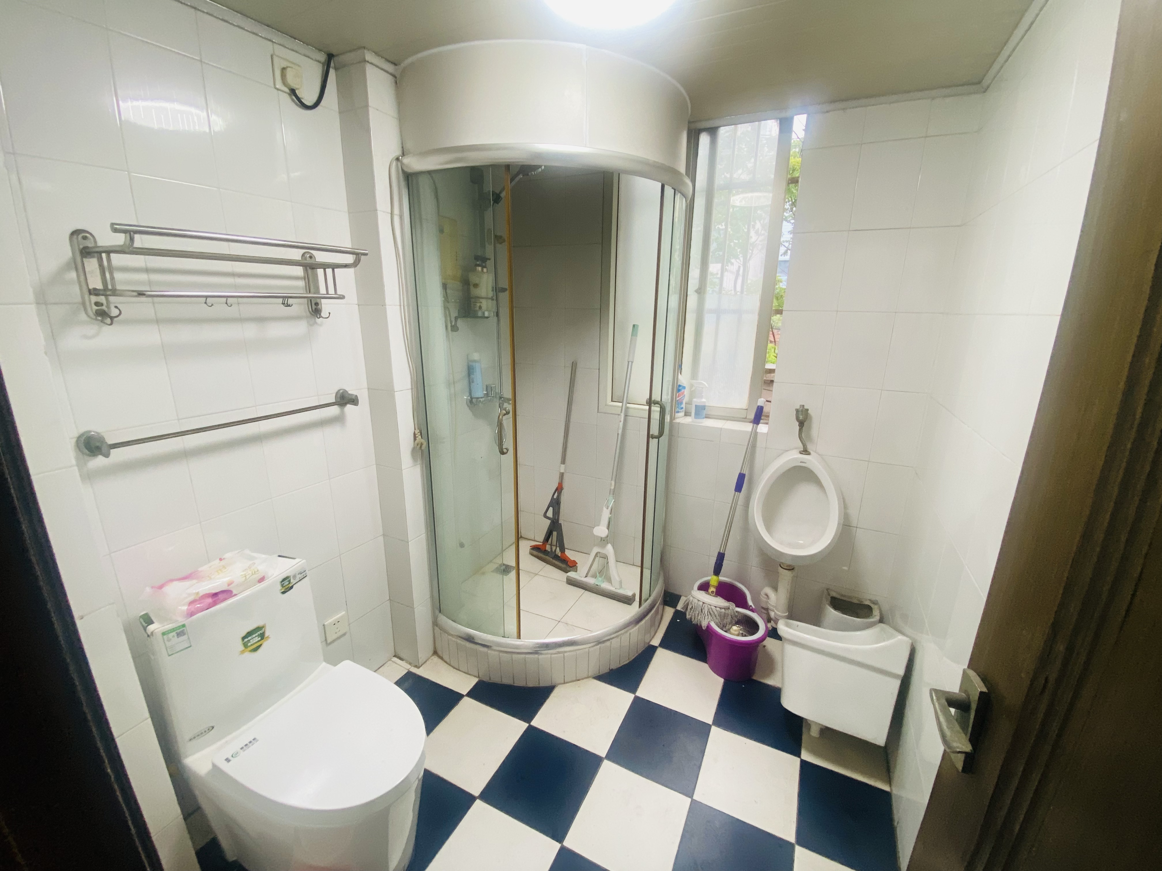 天虹公寓 4室2厅1卫 154.00m&sup2;