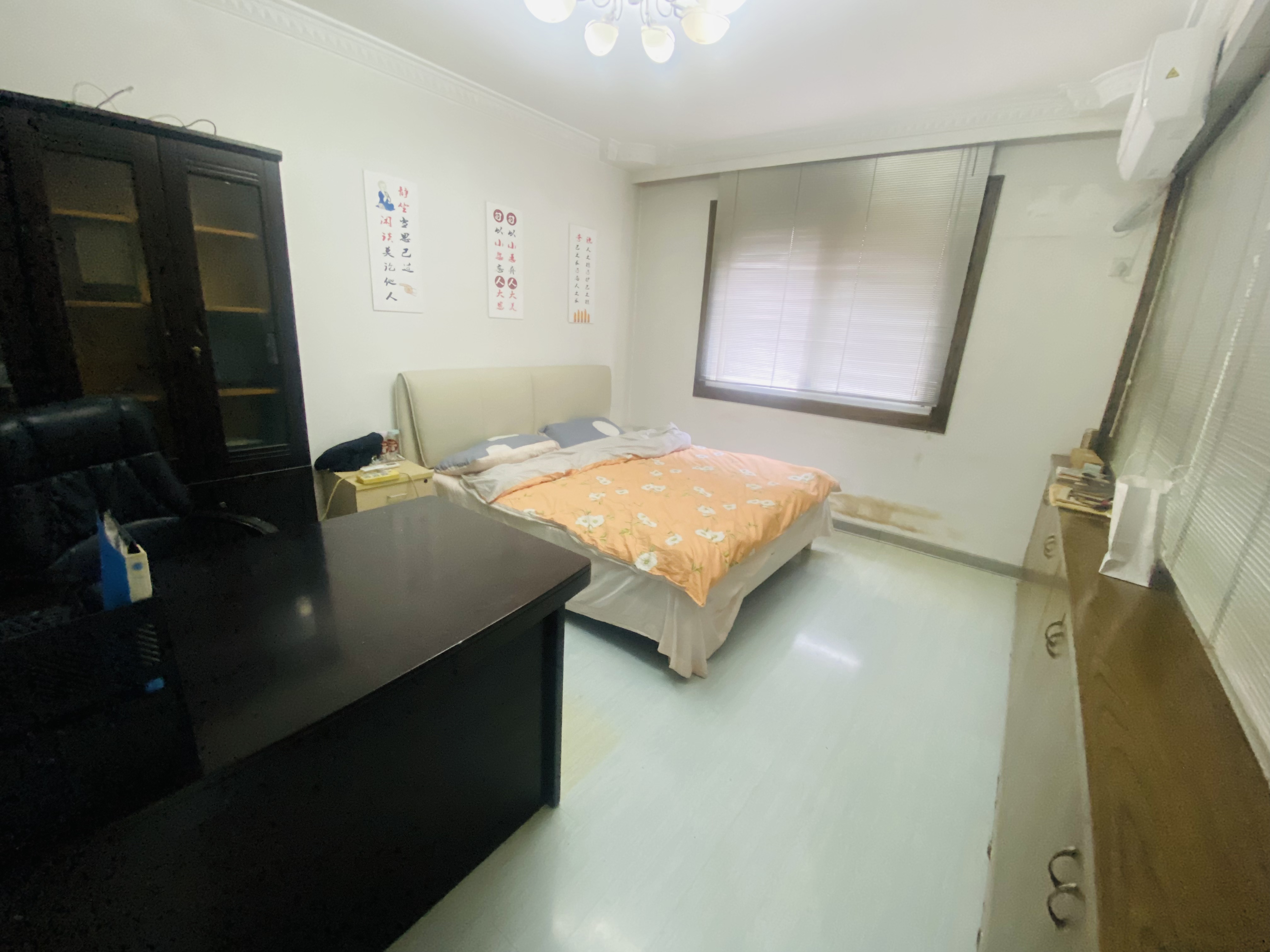 天虹公寓 4室2厅1卫 154.00m&sup2;
