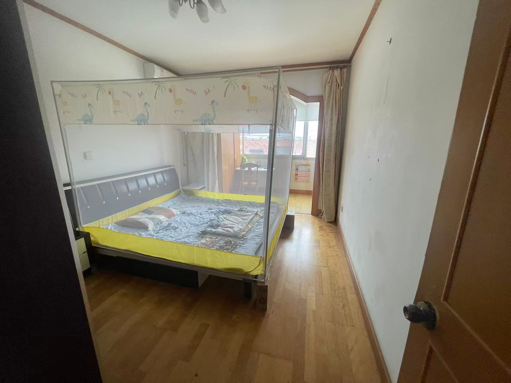 金和小区 3室2厅1卫 123.11m&sup2;