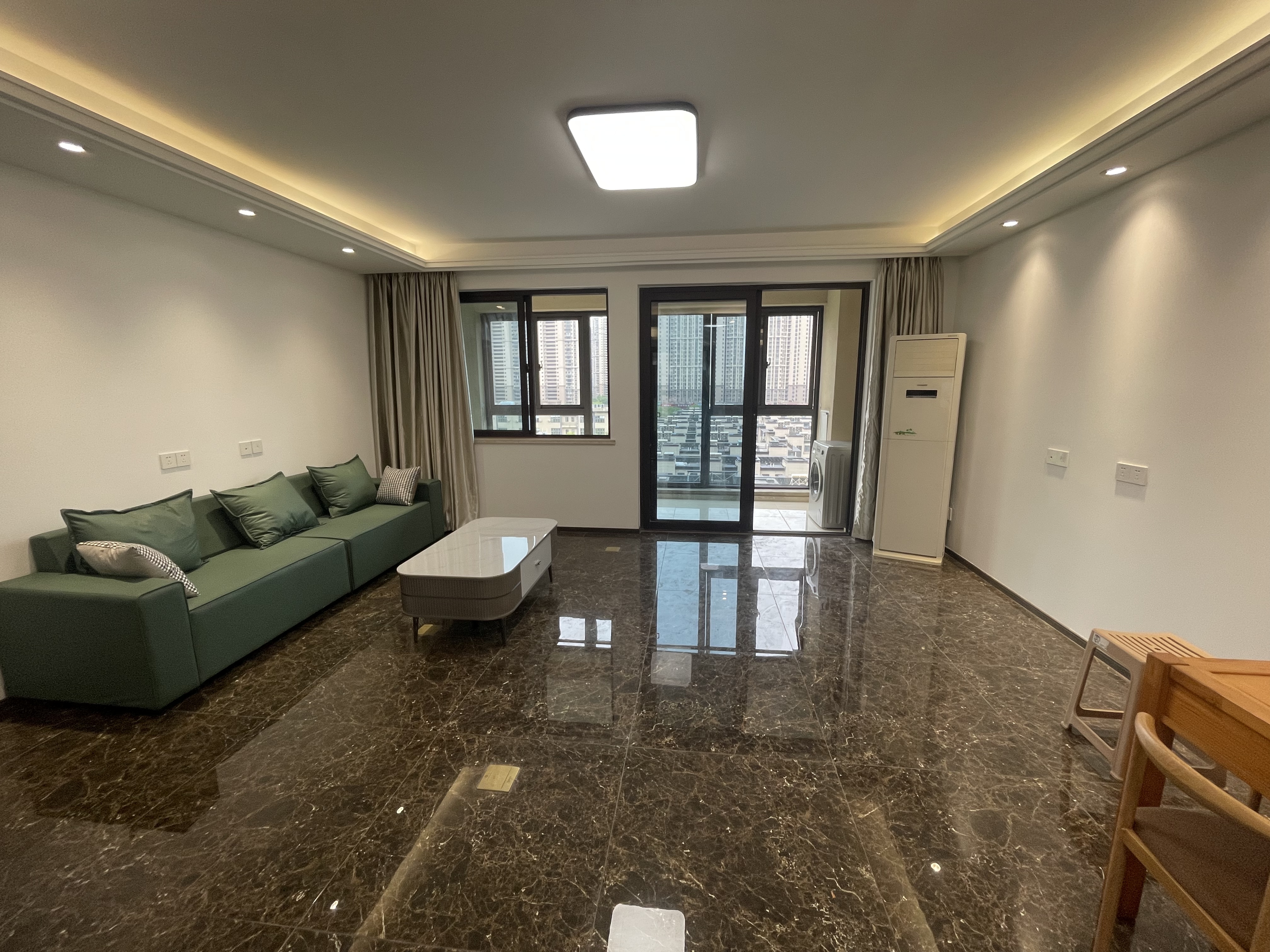 云樾东方 3室2厅2卫 134m&sup2;