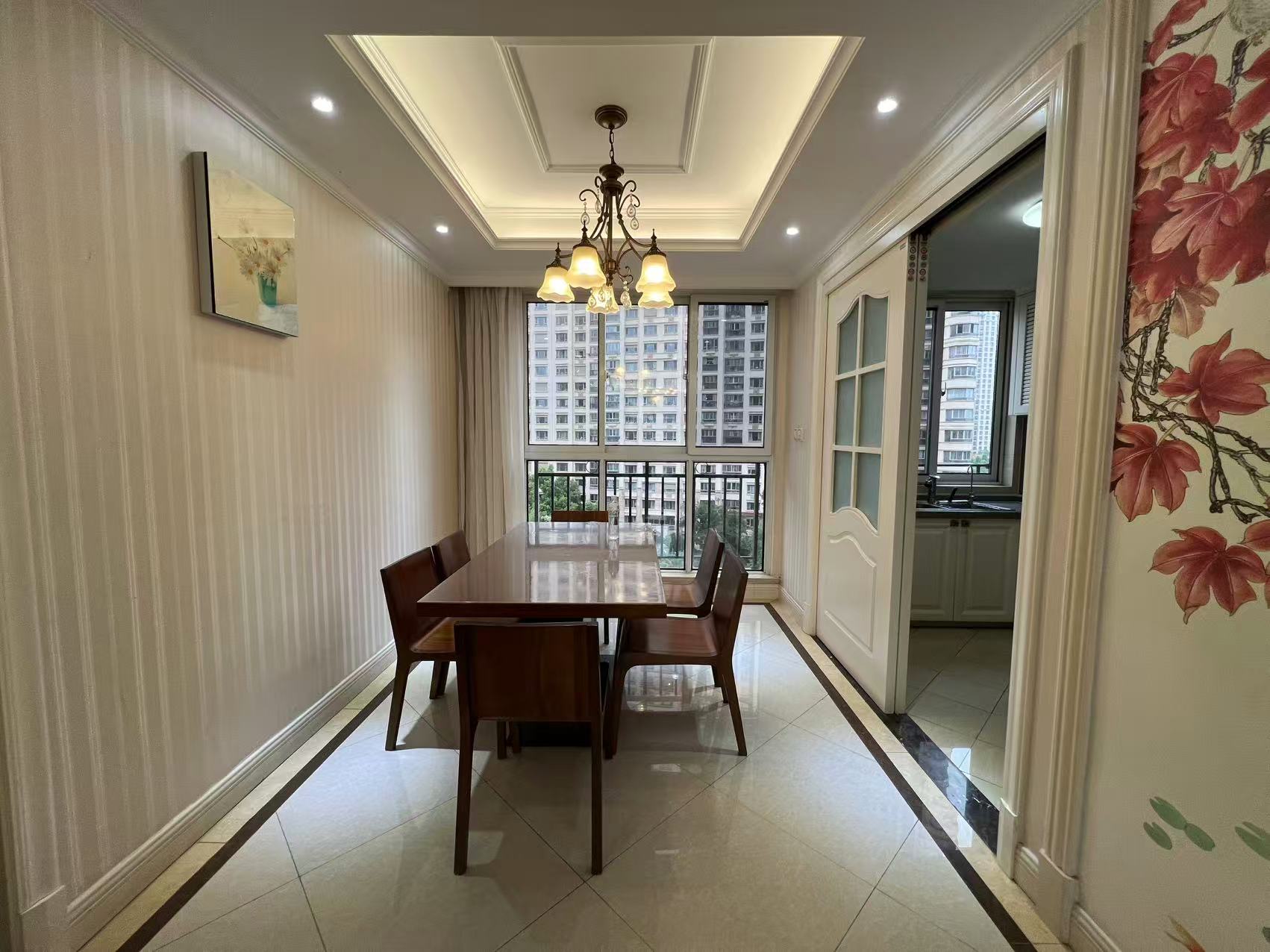中南世纪花城三期 3室2厅2卫 125.61m²