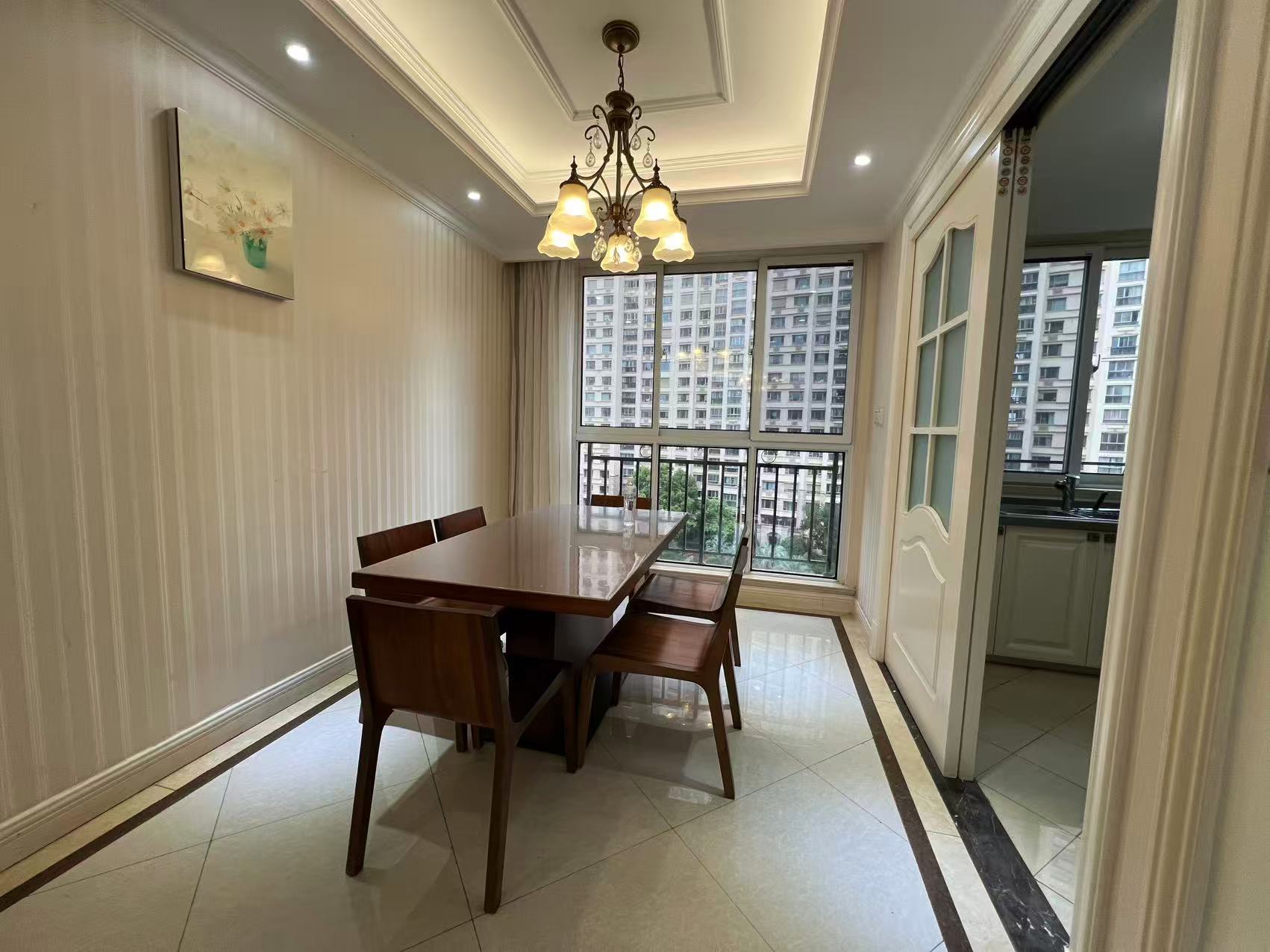 中南世纪花城三期 3室2厅2卫 125.61m&sup2;