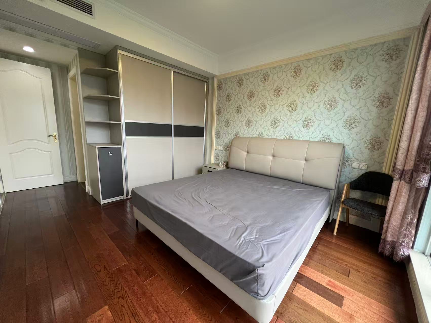 中南世纪花城三期 3室2厅2卫 125.61m&sup2;
