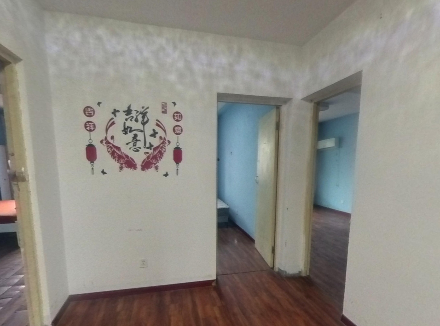 锦安花园一期 3室2厅2卫 127m&sup2;