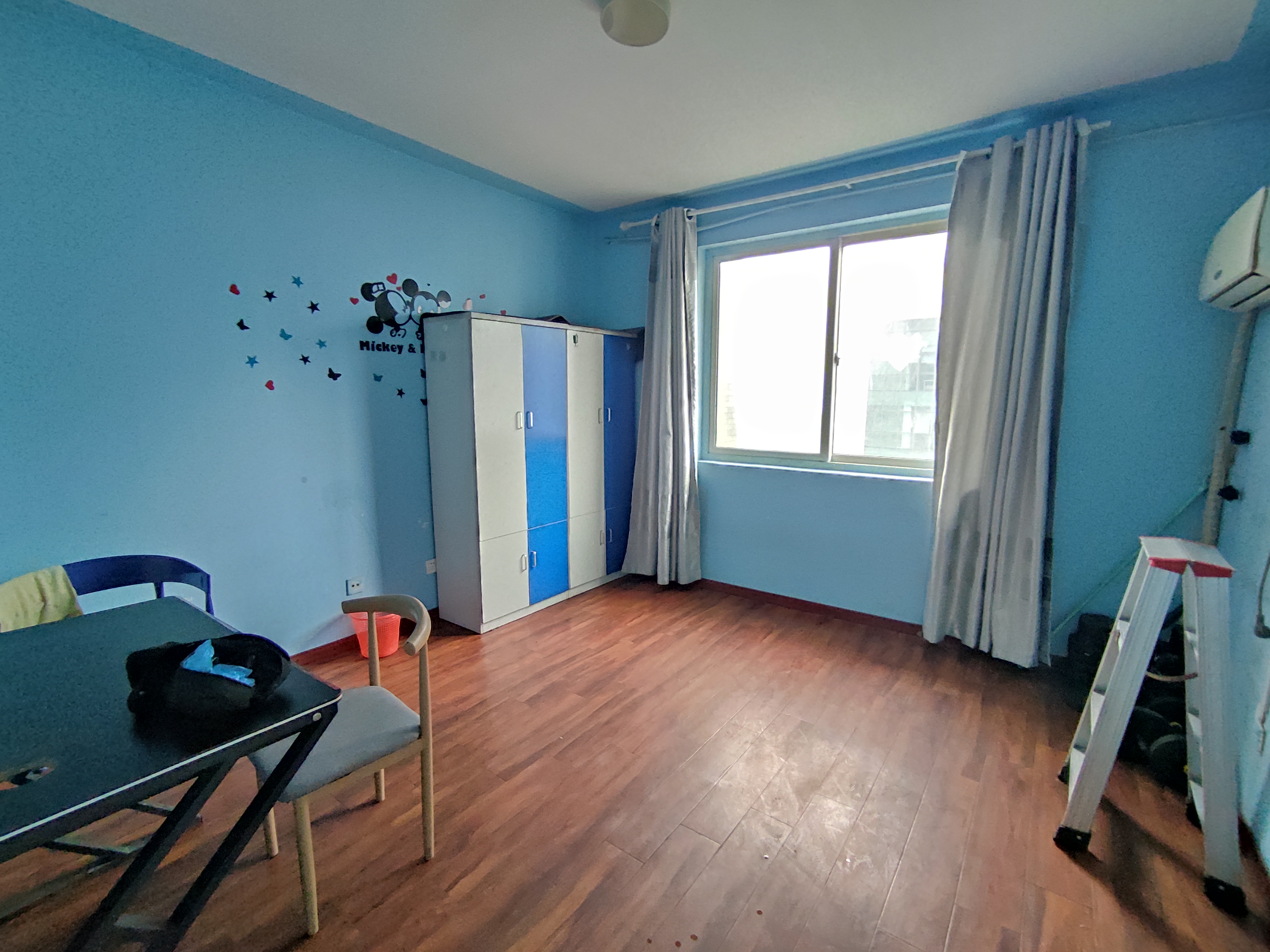 锦安花园一期 3室2厅2卫 127m&sup2;