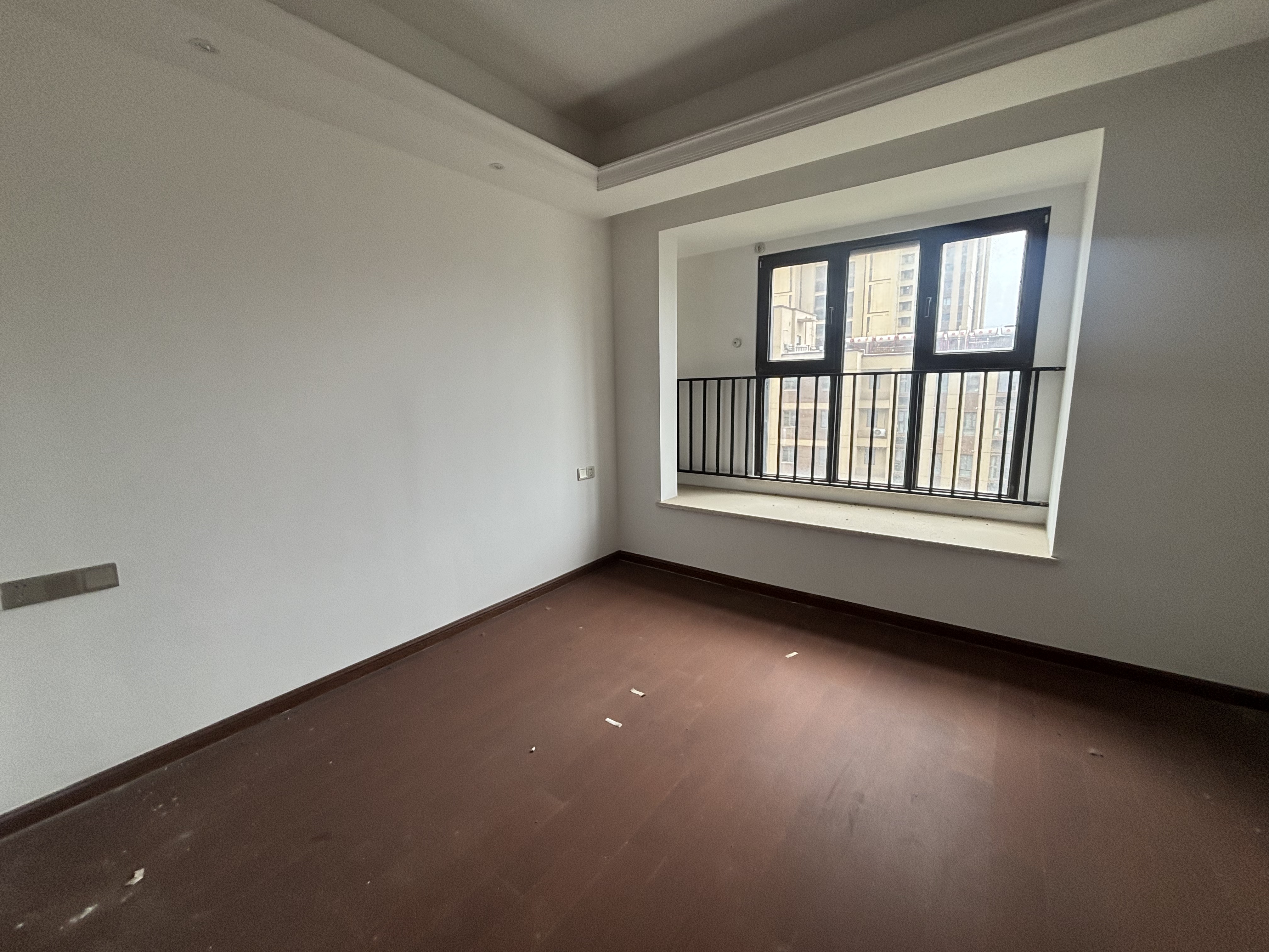 富力院士廷 4室2厅2卫 156m&sup2;