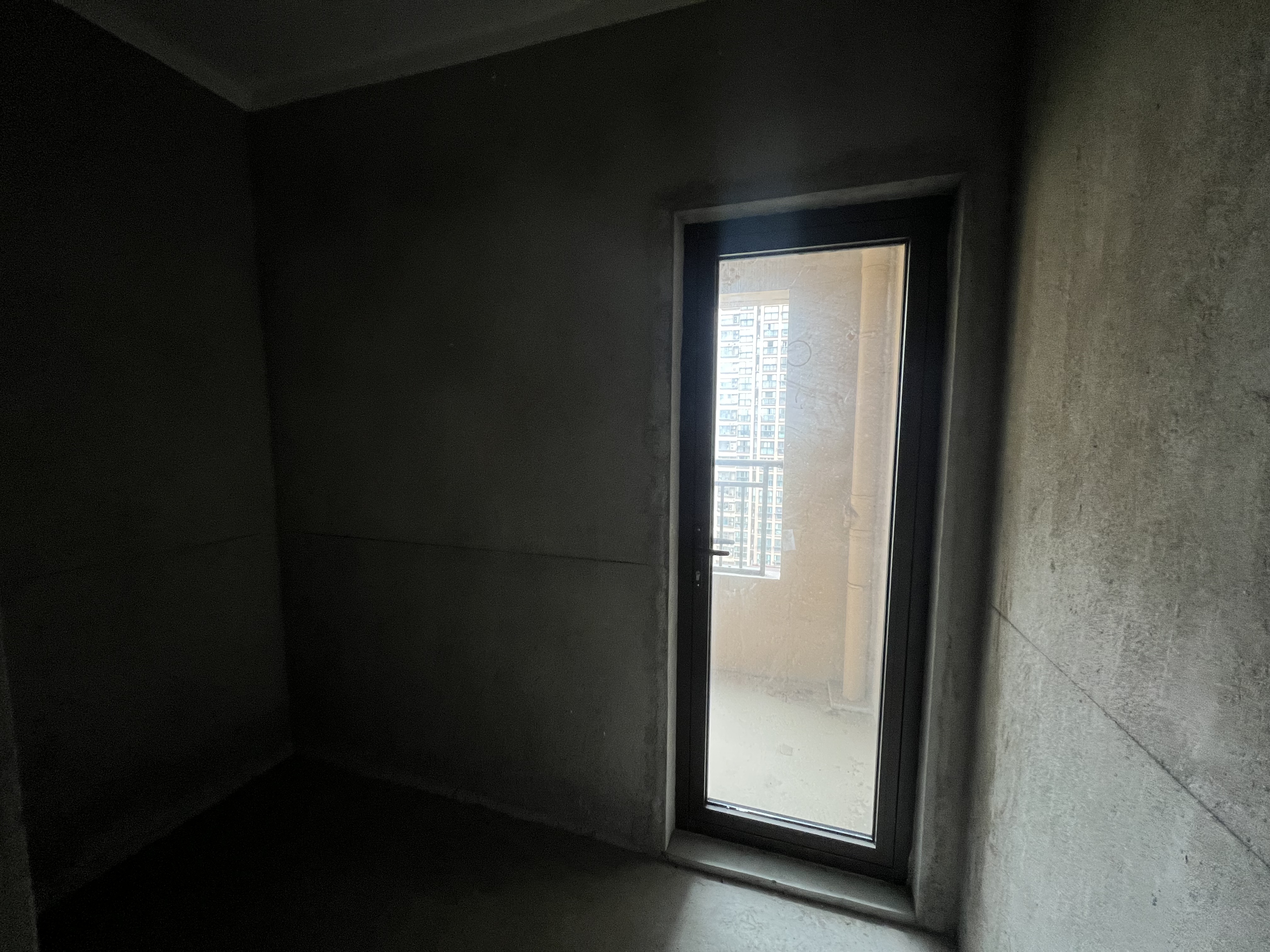 华强城 4室2厅2卫 145m&sup2;