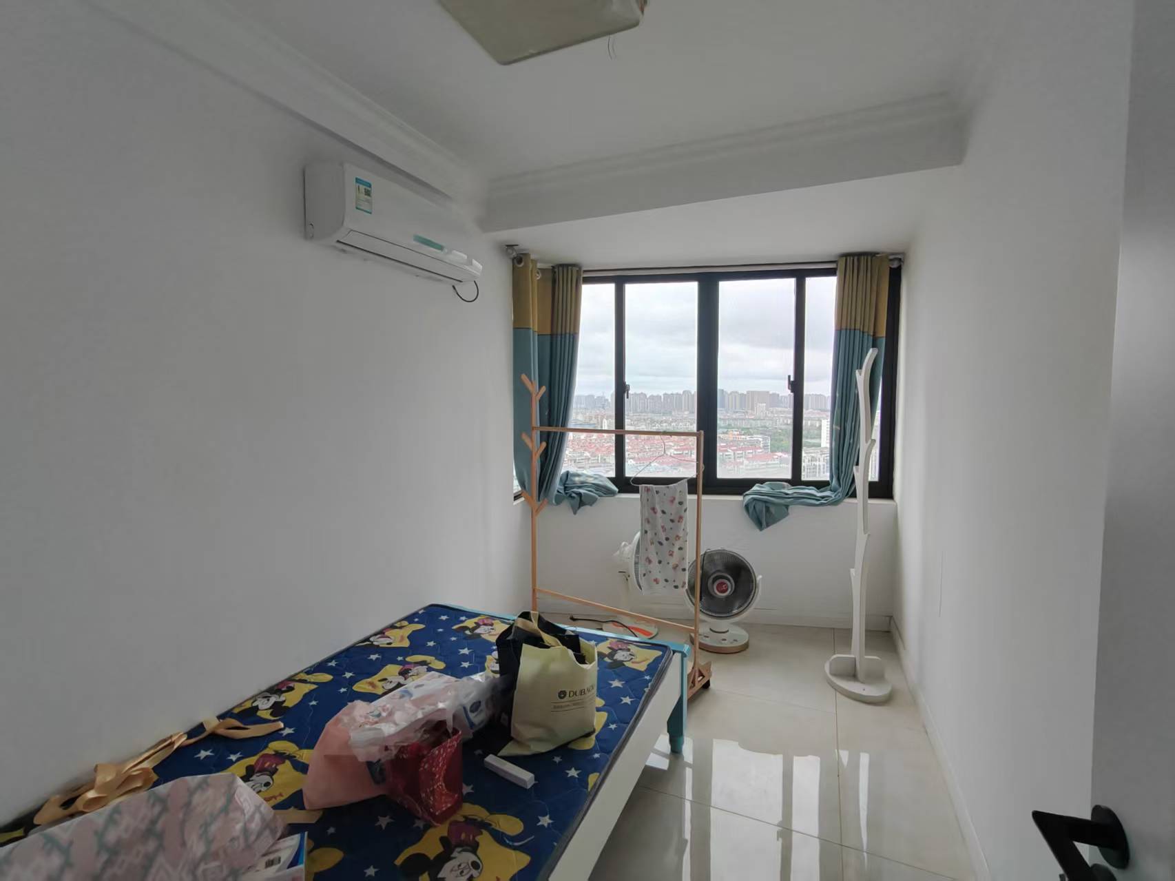 中南大厦 1室1厅1卫 80m&sup2;
