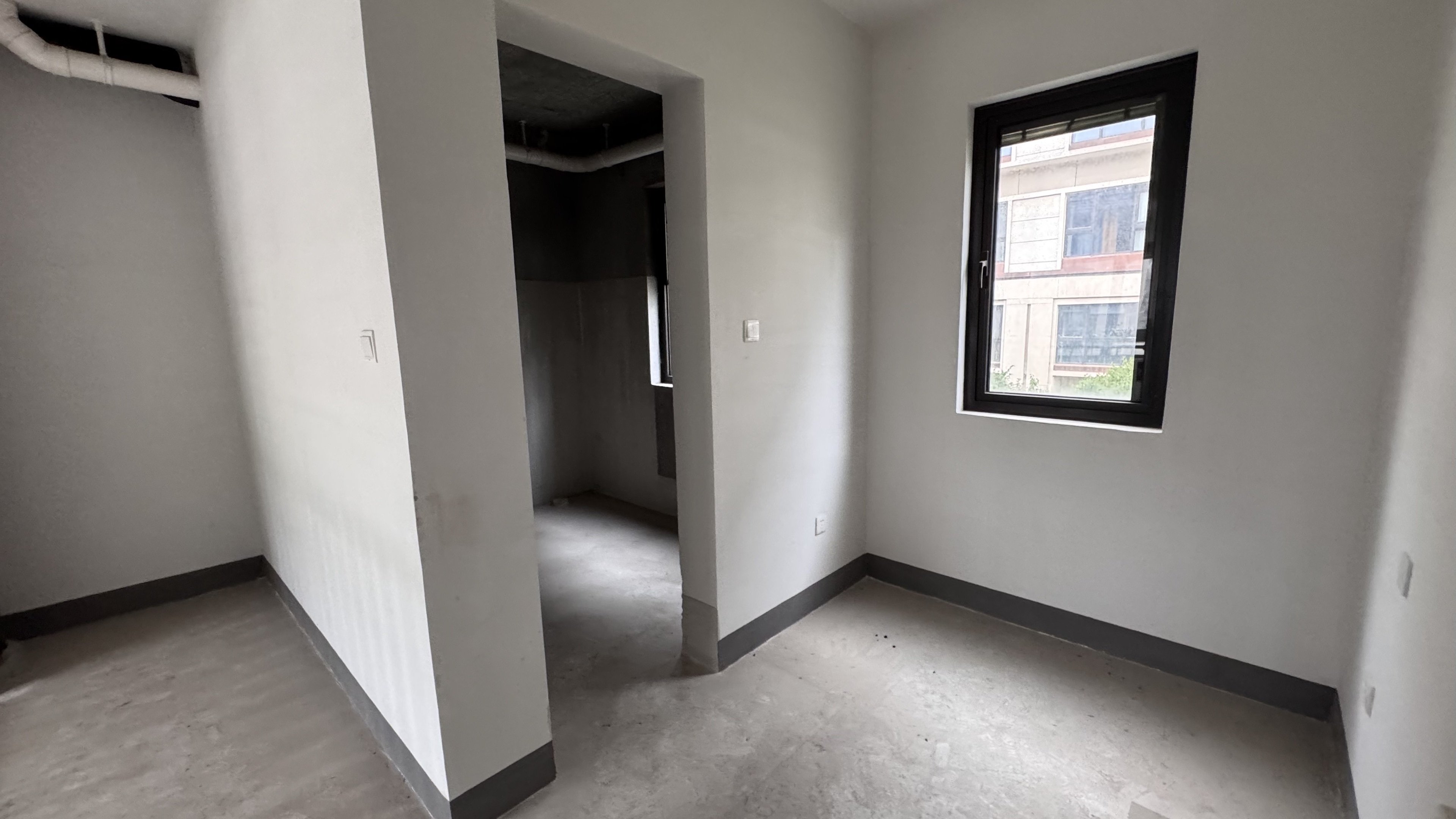 龙湖天宸源著 5室2厅3卫 265.40m&sup2;