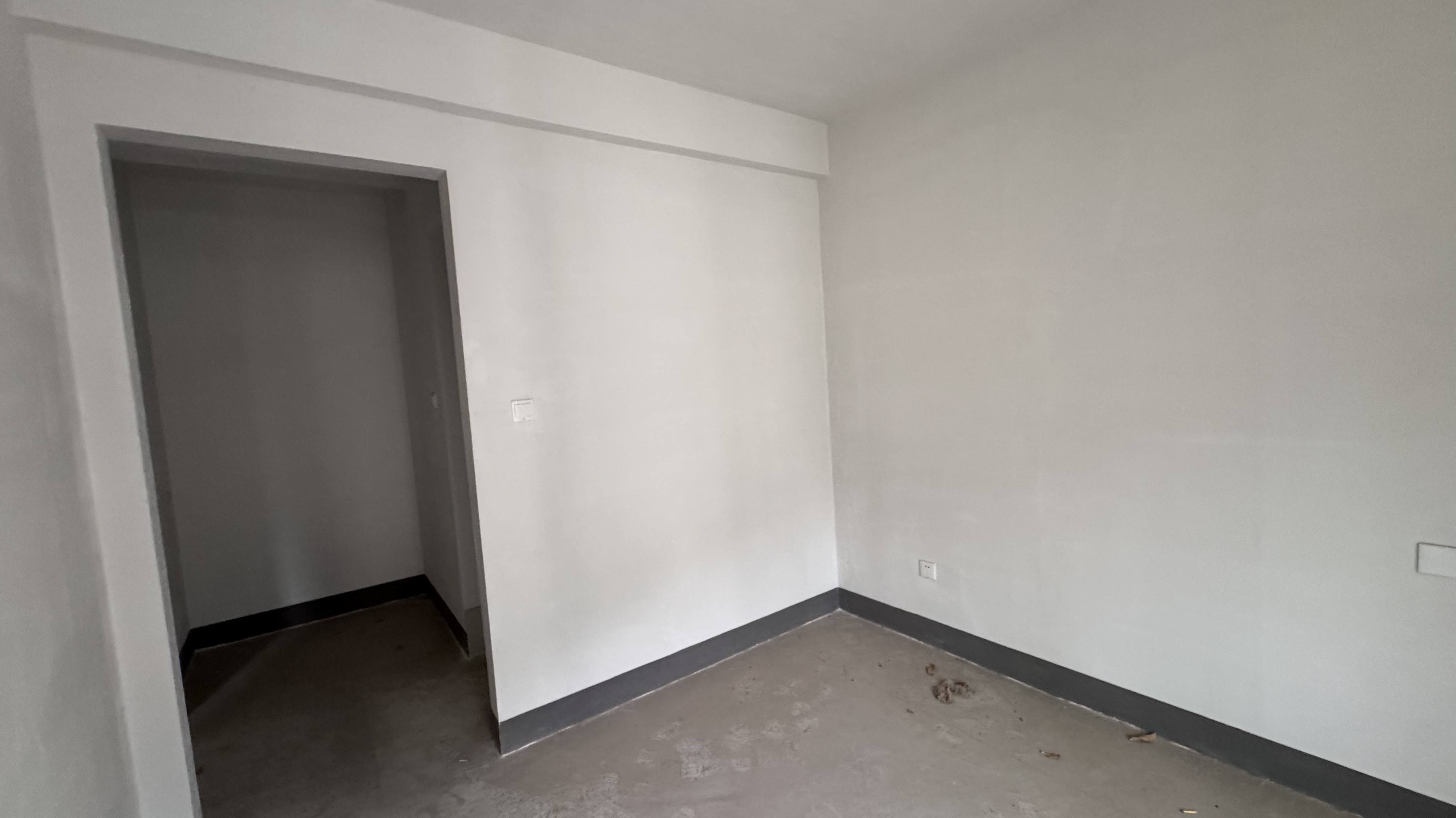 龙湖天宸源著 5室2厅3卫 265.40m&sup2;