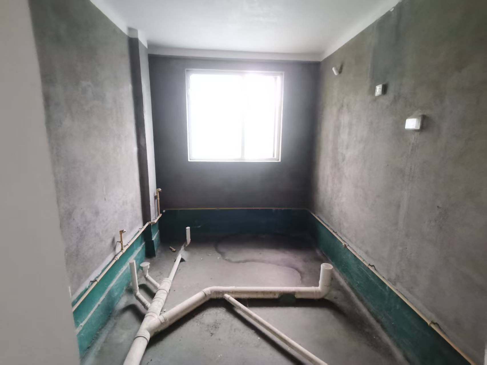 军山花园 4室2厅2卫 178m&sup2;