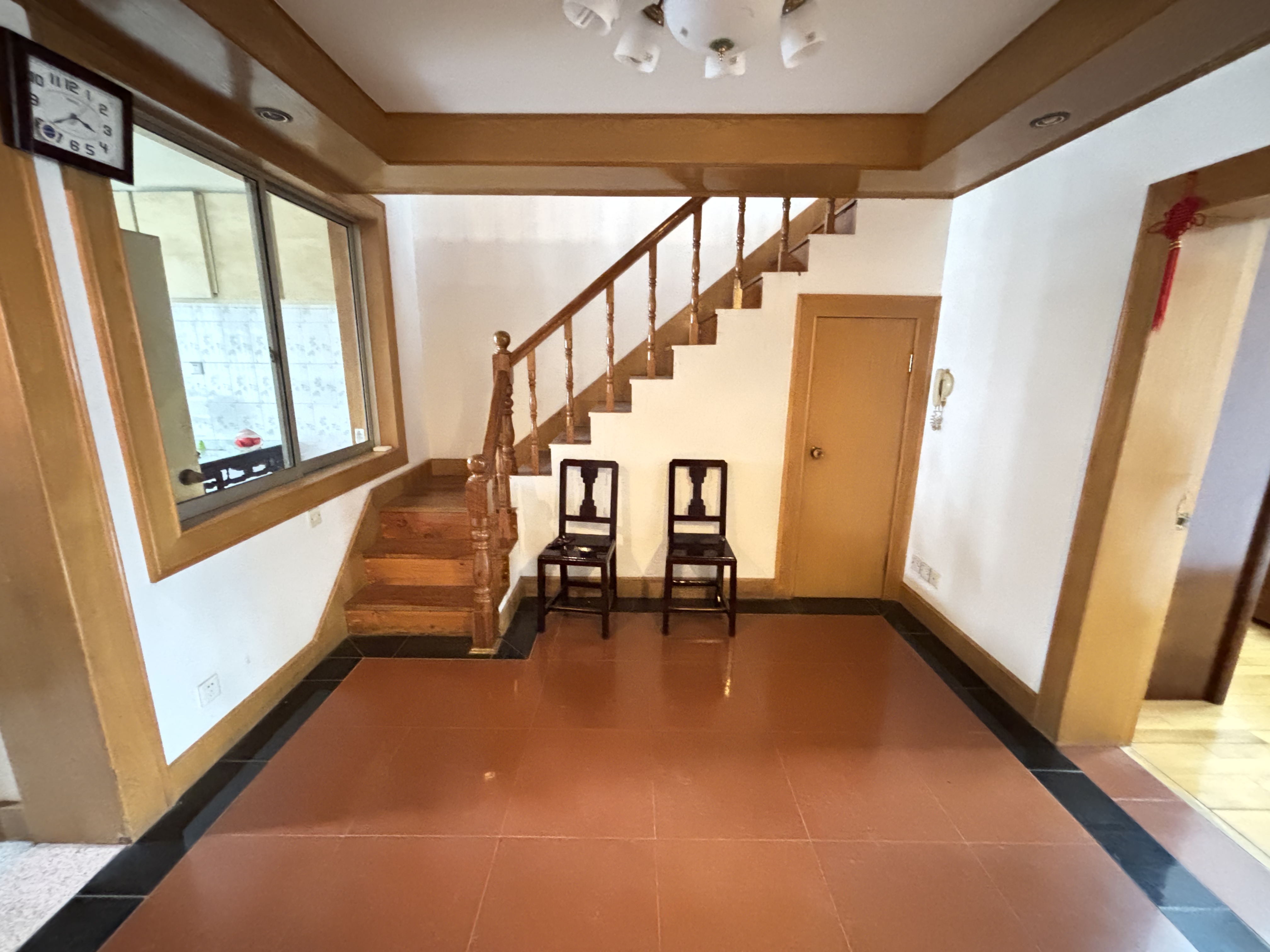 华侨花苑 2室1厅1卫 140.00m&sup2;